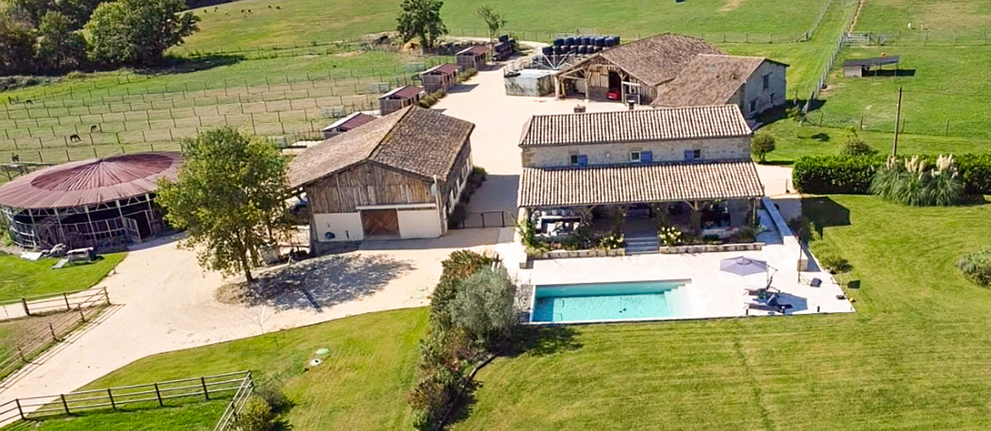 French property for sale in Lauzun, Lot-et-Garonne - €1,200,000 - photo 