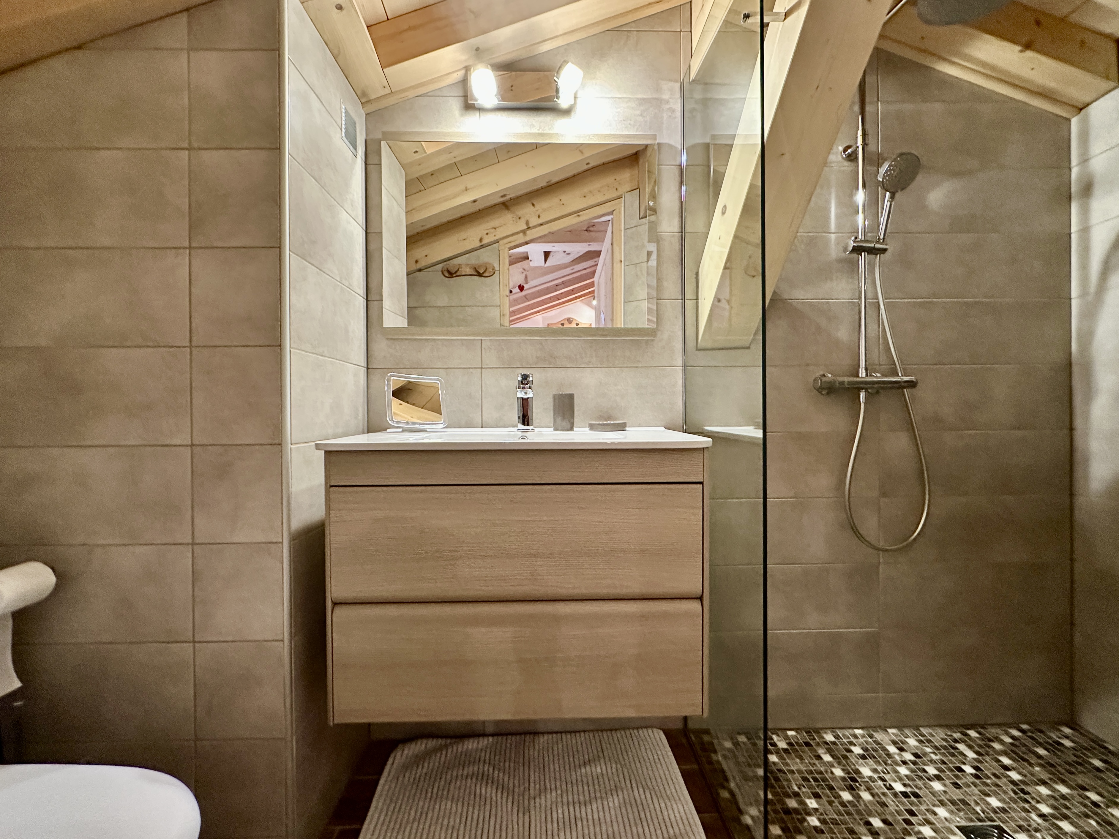 Propriété en France à vendre à Courchevel, Savoie - &#8364;1 260 000 - photo 