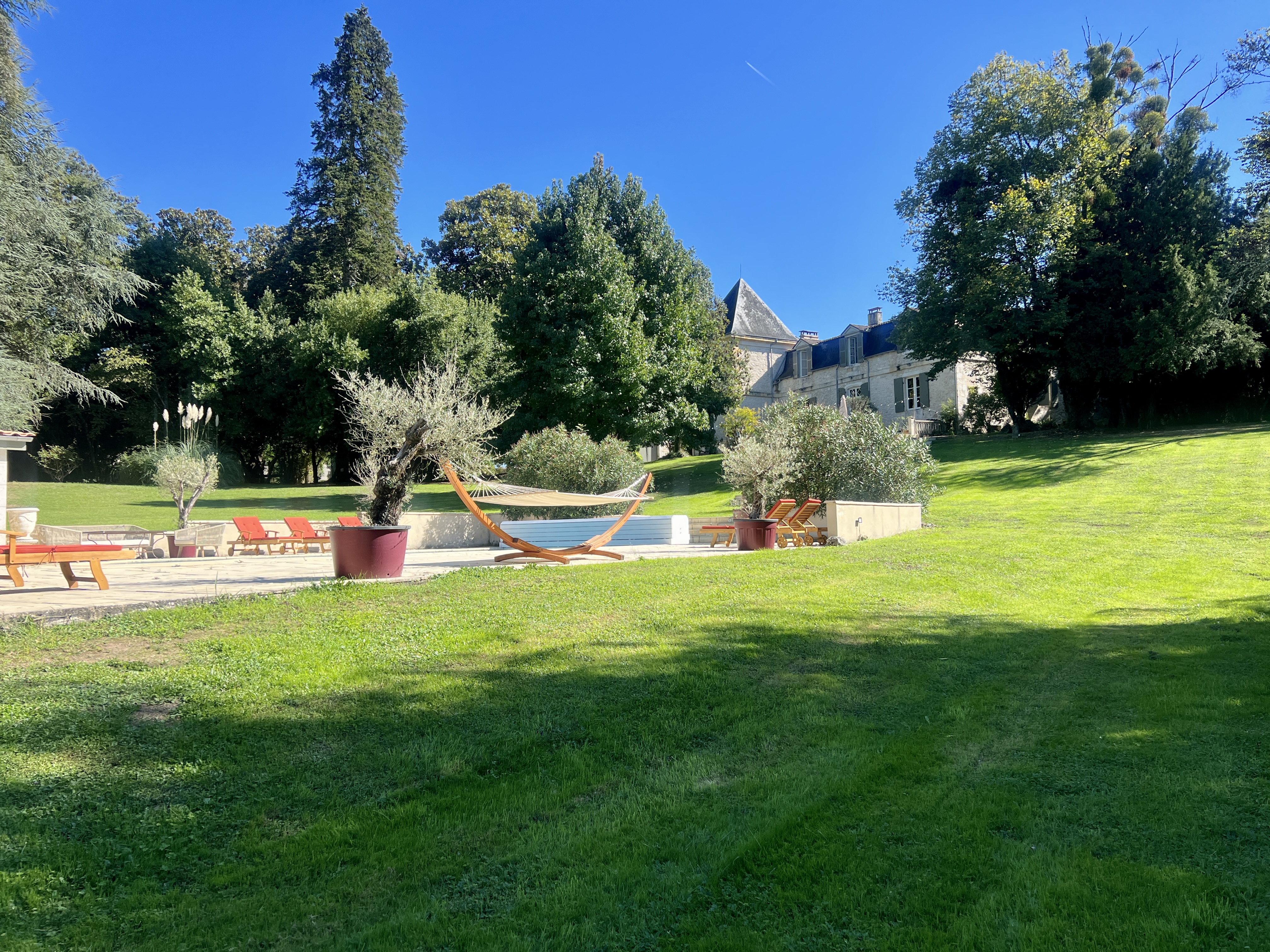 French property for sale in Saint-André-et-Appelles, Gironde - €1,166,000 - photo 