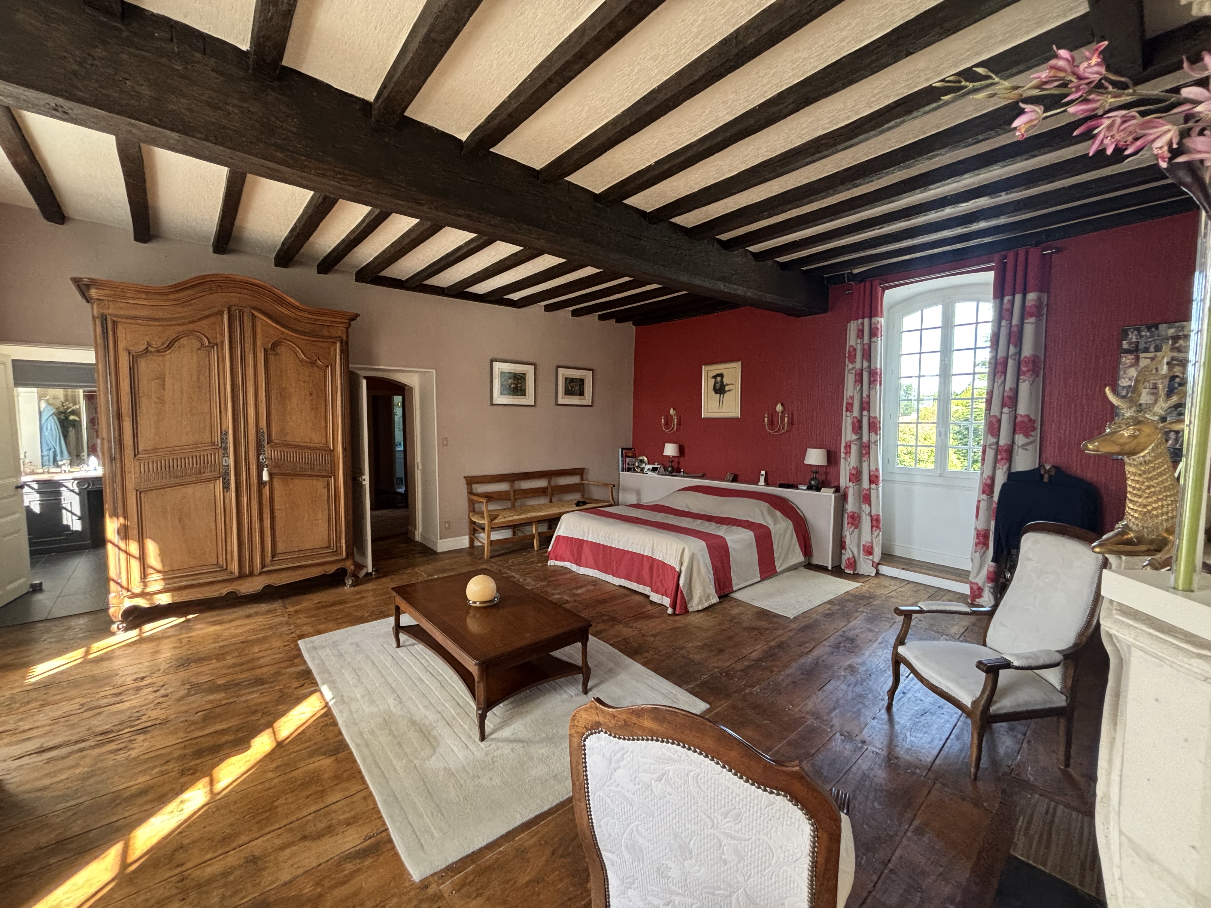 Propriété en France à vendre à Angoulême, Charente - €763 200 - photo 