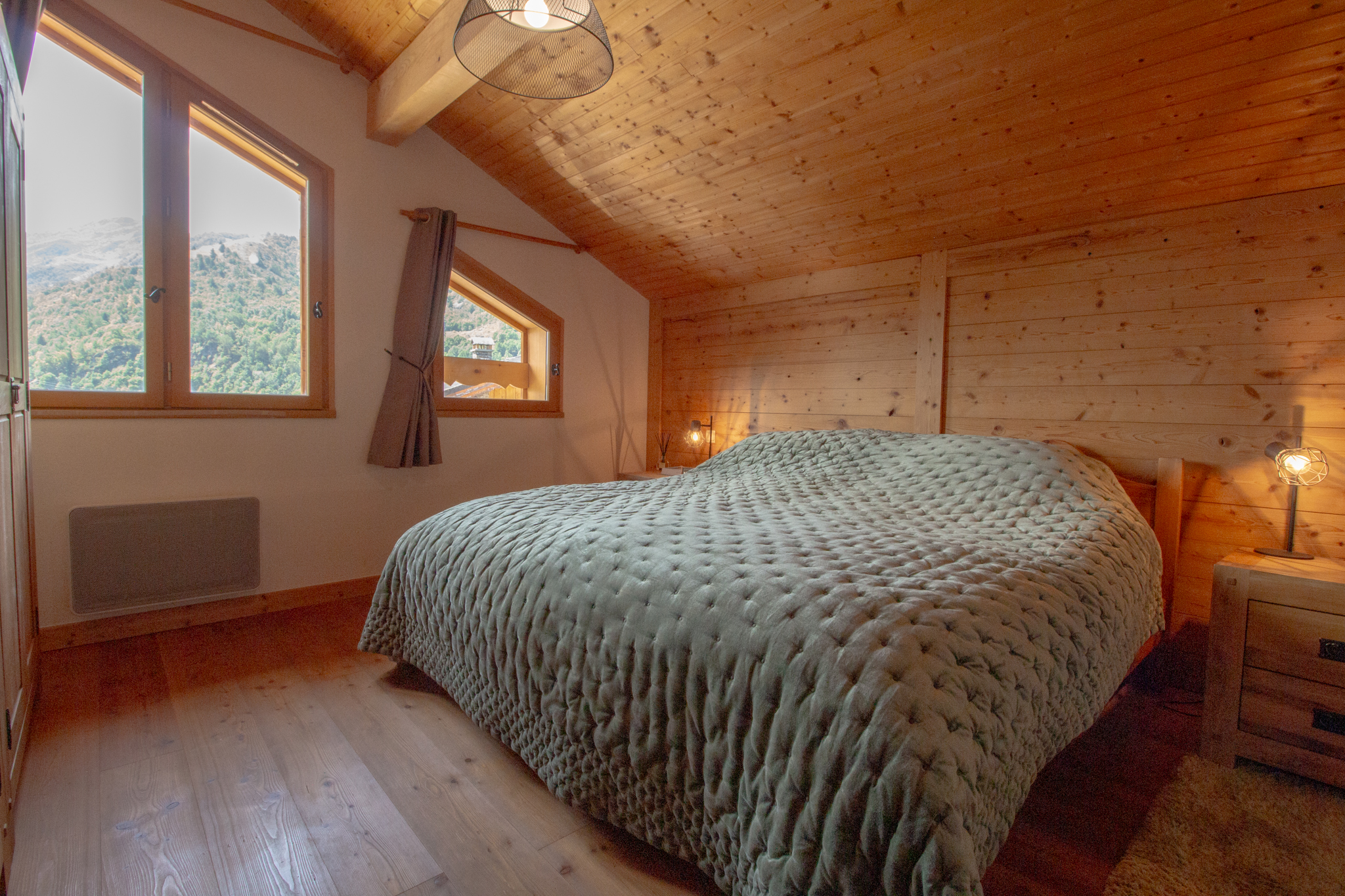 French property for sale in Saint-Martin-de-Belleville, Savoie - €1,395,000 - photo 