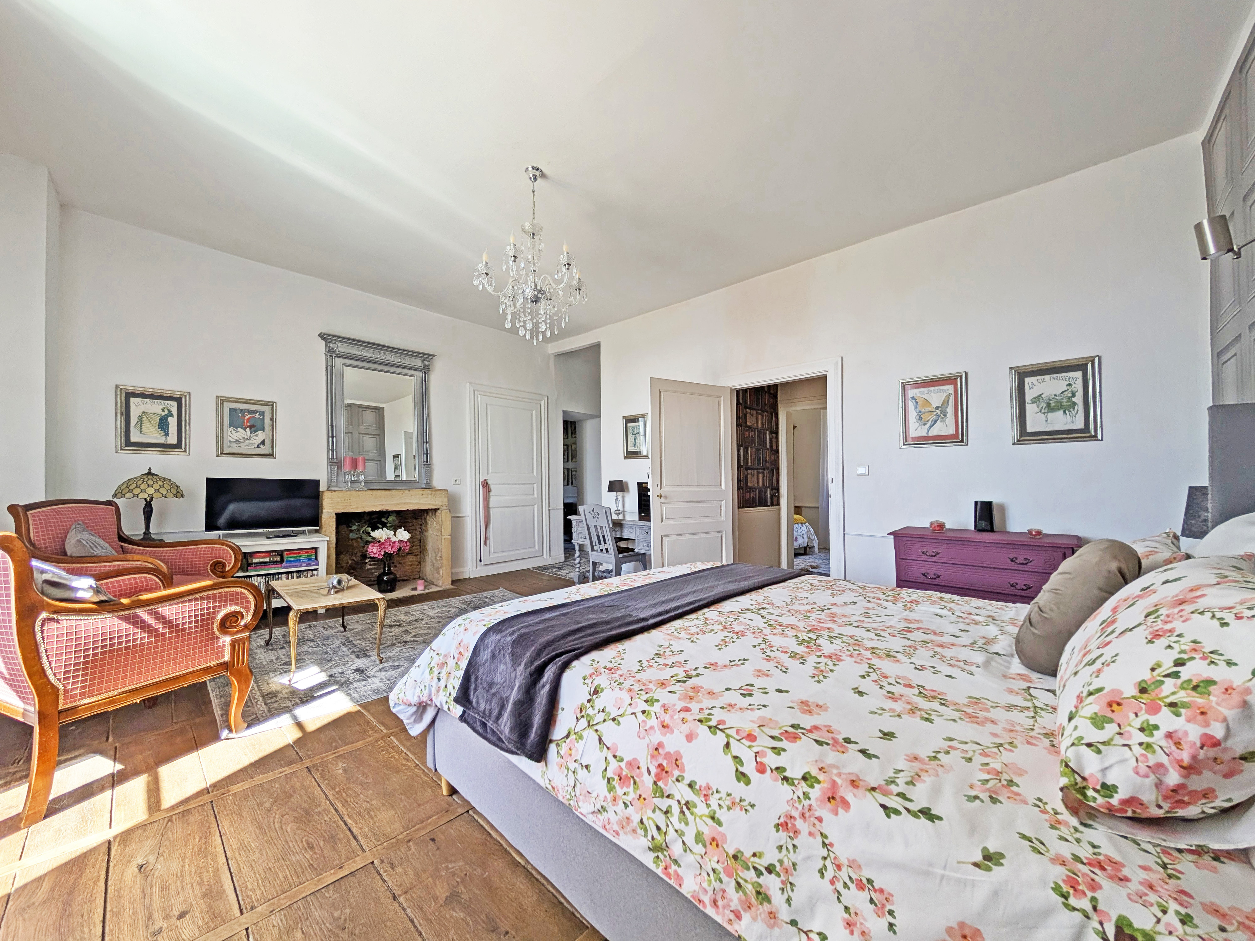 French property for sale in Nanthiat, Dordogne - €1,047,000 - photo 