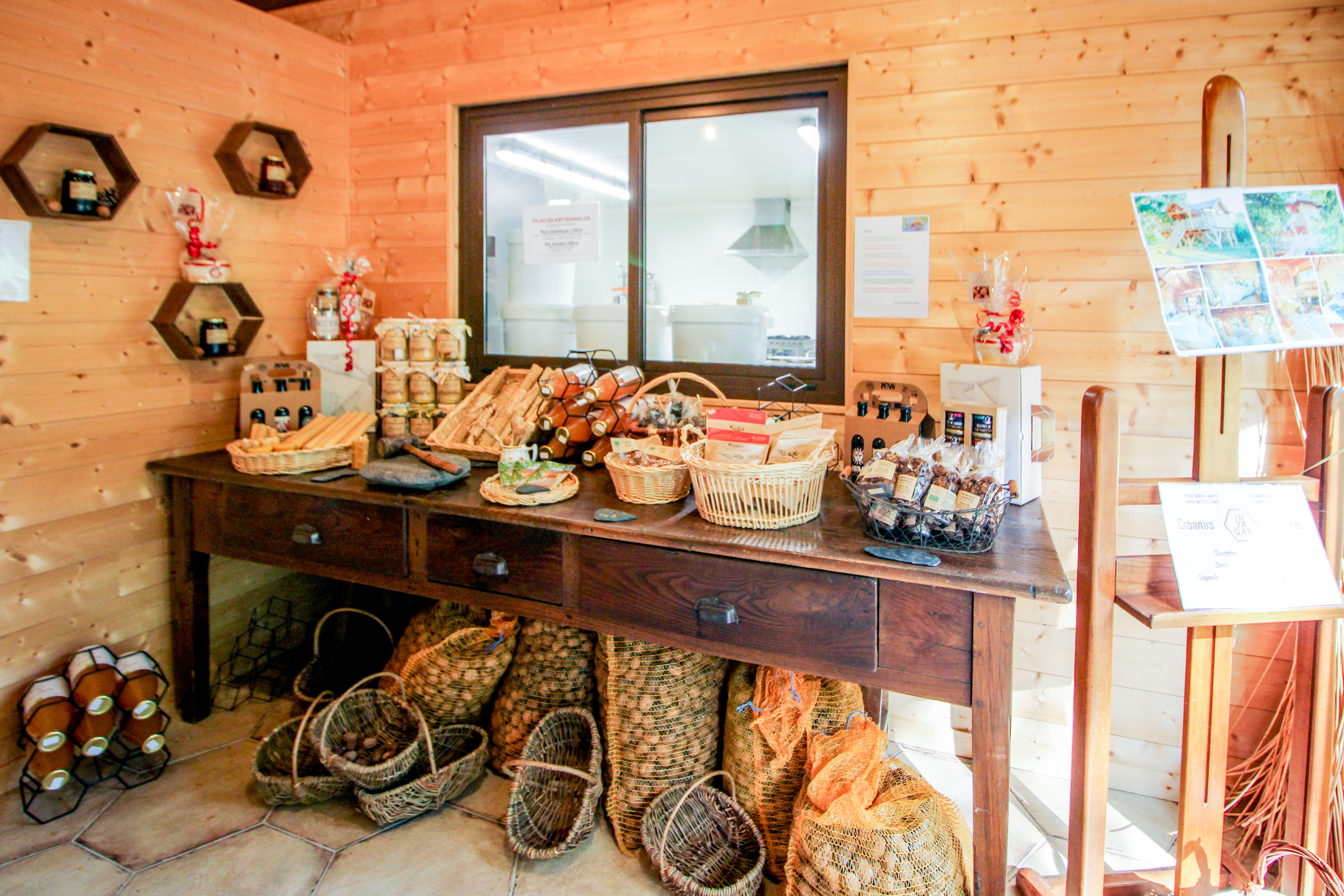French property for sale in Cause-de-Clérans, Dordogne - €799,700 - photo 