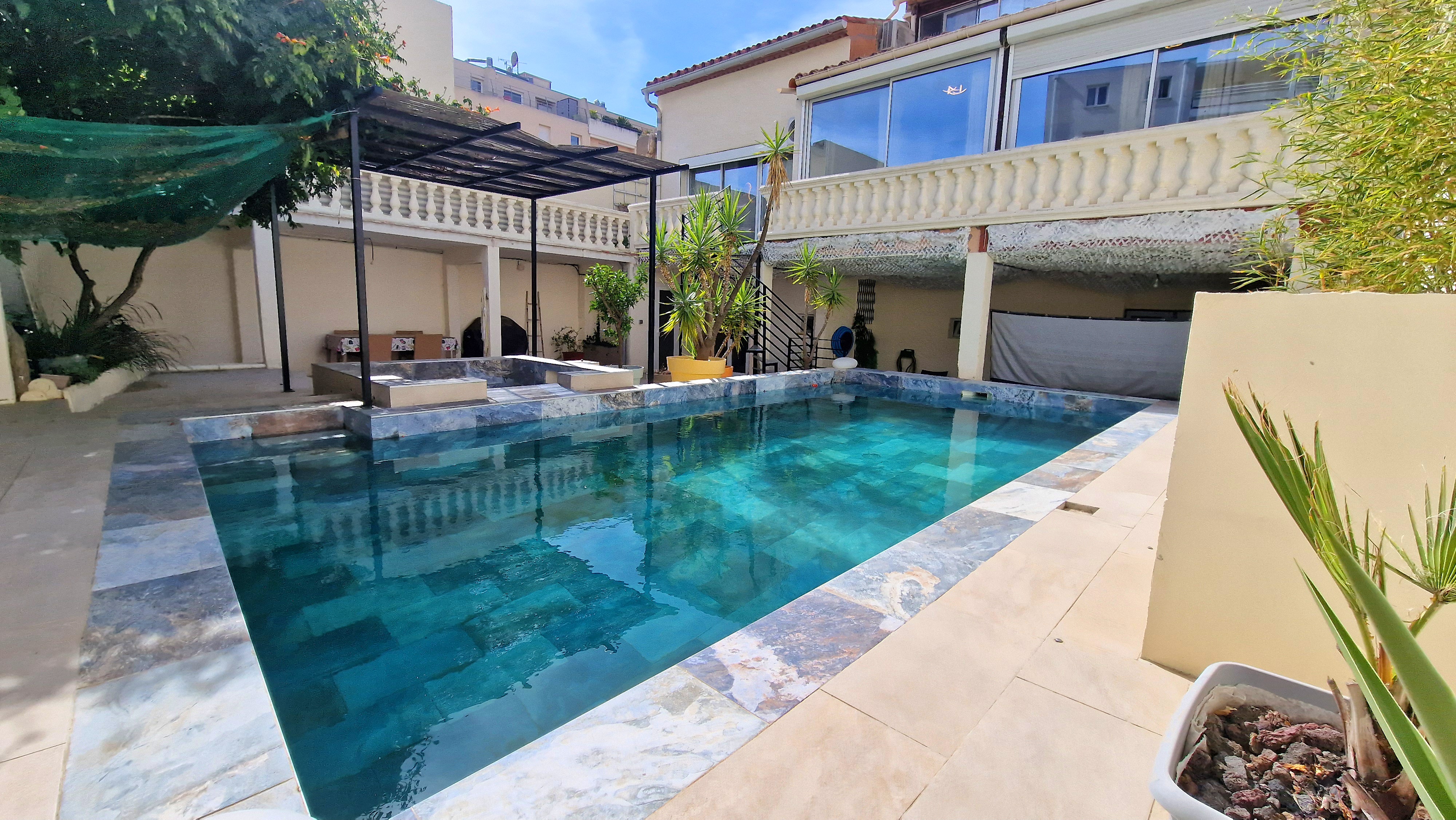 Propriété en France à vendre à Narbonne, Aude - €720 000 - photo 