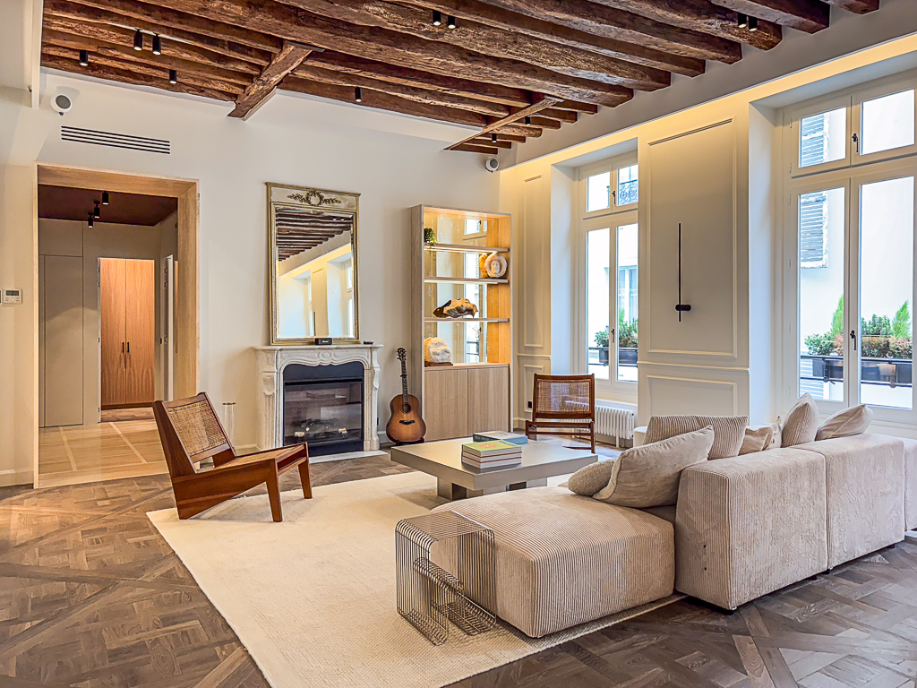 French property for sale in Paris 4e Arrondissement, Paris - €2,250,000 - photo 