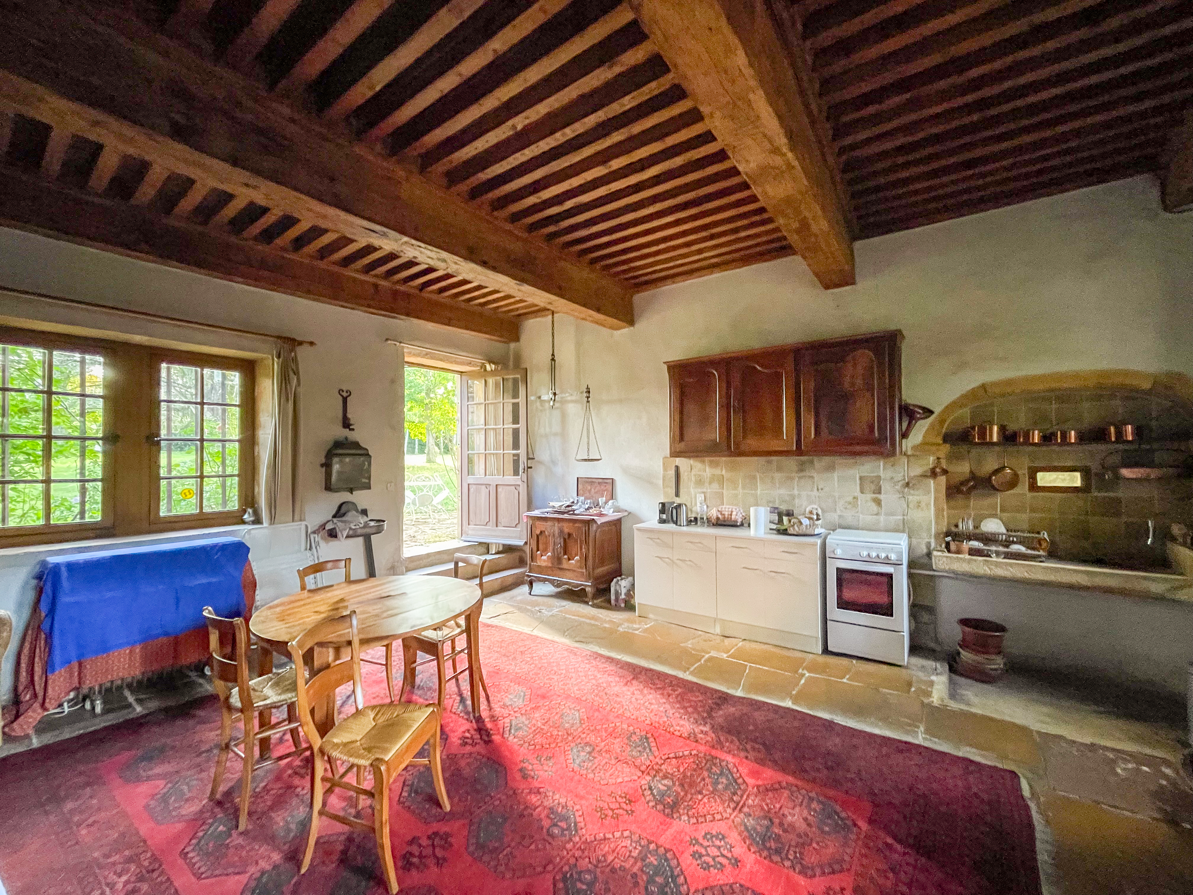 French property for sale in Morancé, Rhône - €1,490,000 - photo 