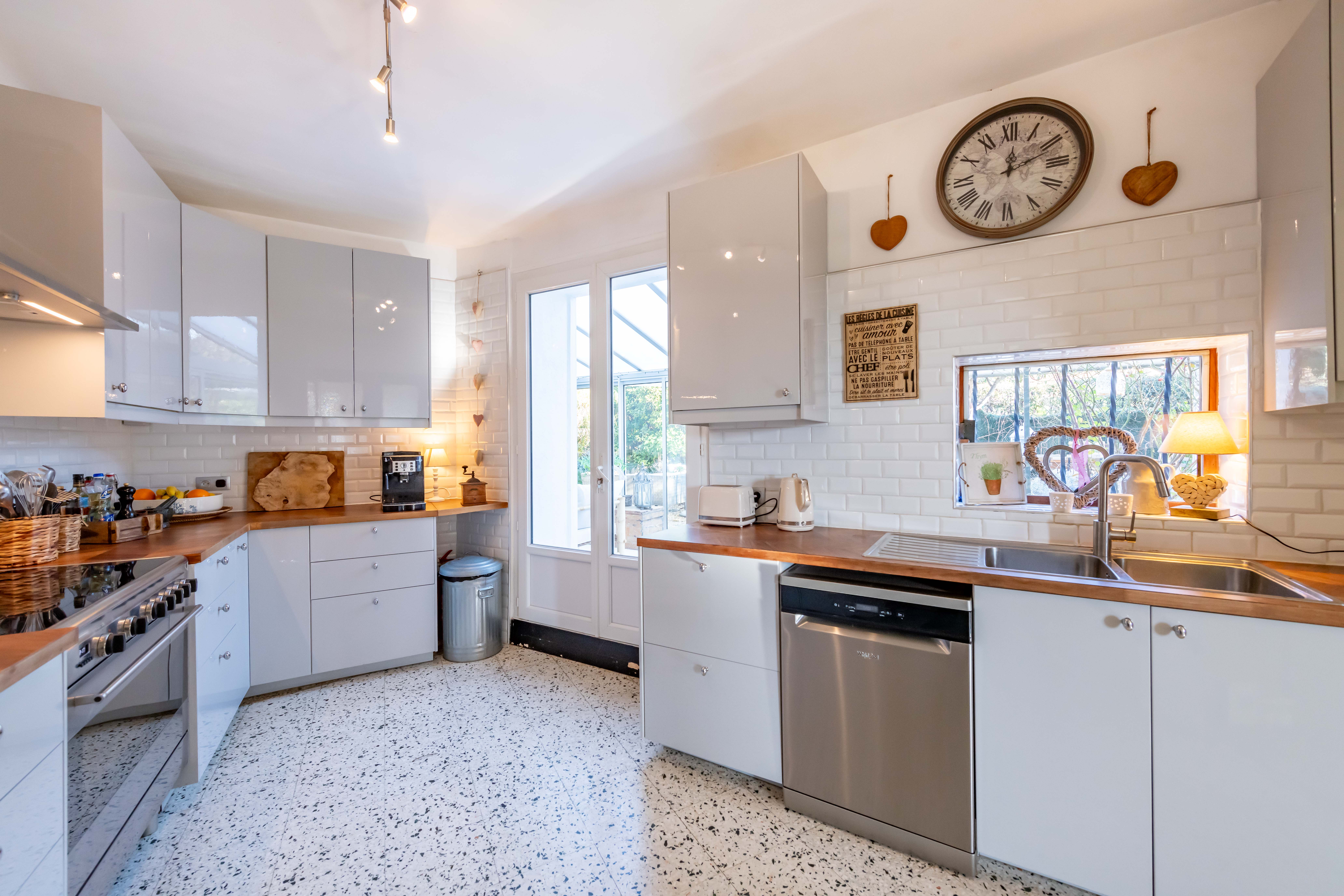 Propriété en France à vendre à Bize-Minervois, Aude - &#8364;565 000 - photo 