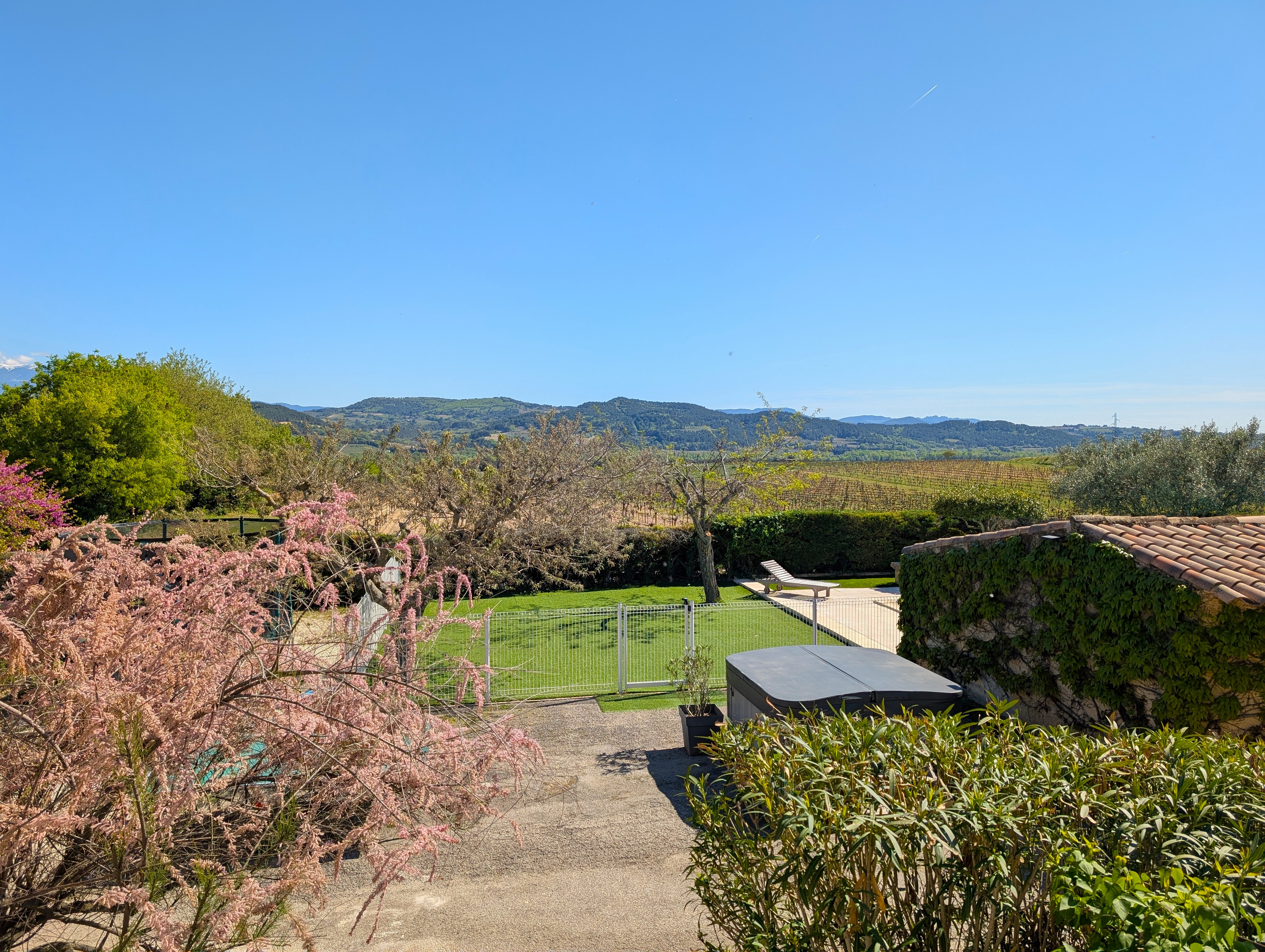 French property for sale in Vinsobres, Drôme - €895,000 - photo 