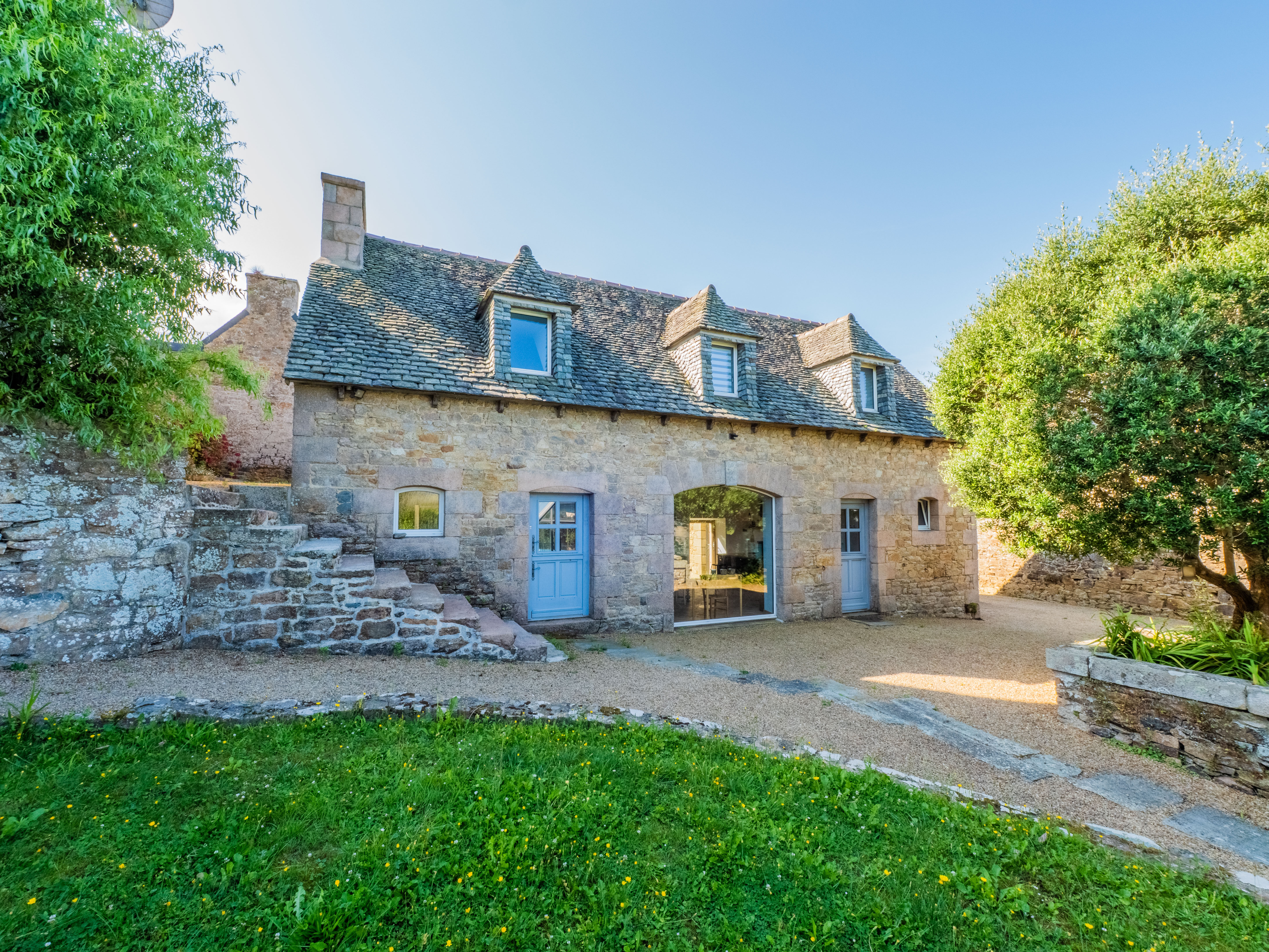 French property for sale in Perros-Guirec, Côtes-d'Armor - €1,343,000 - photo 