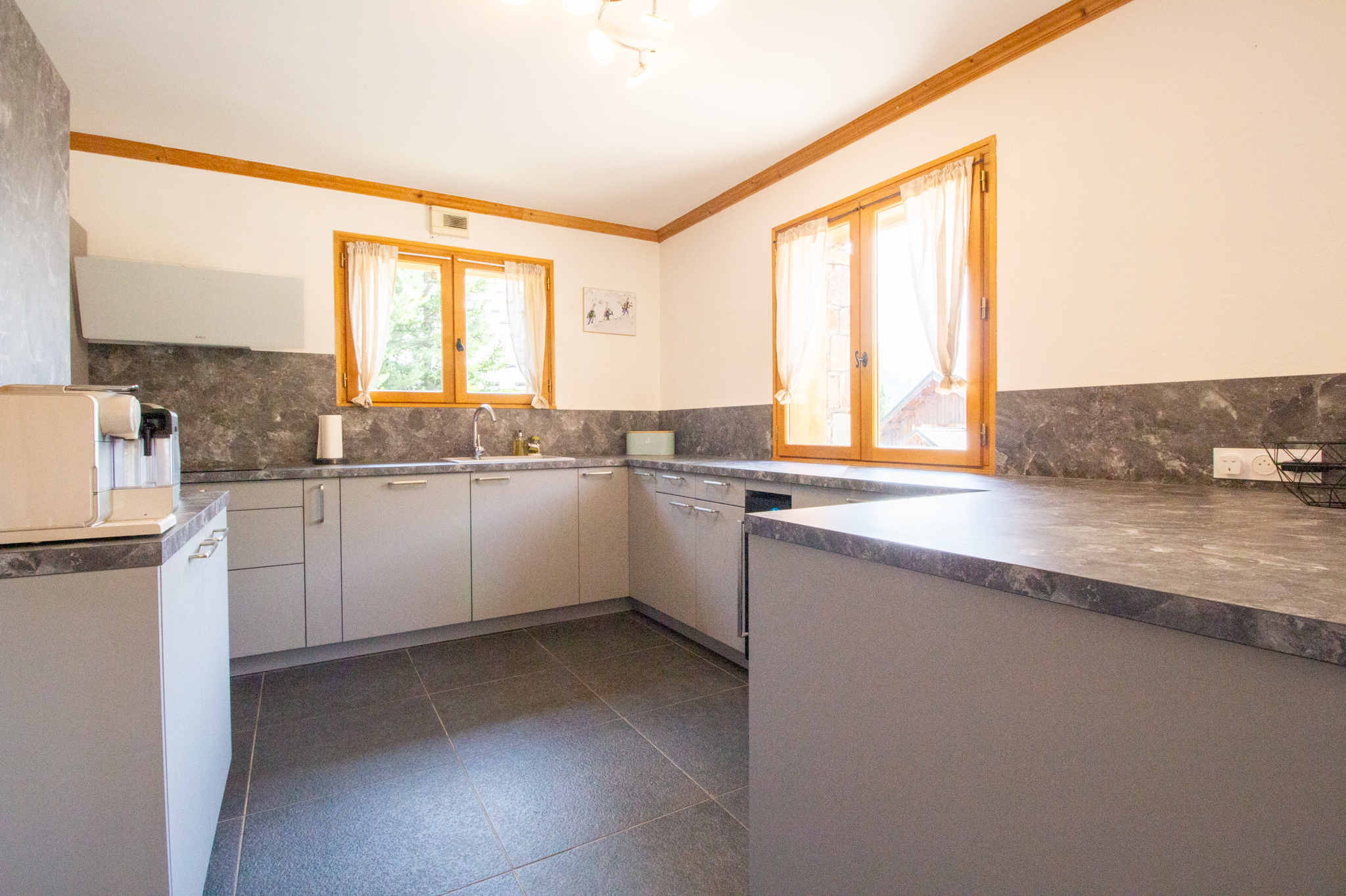 French property for sale in Saint-Martin-de-Belleville, Savoie - €1,395,000 - photo 