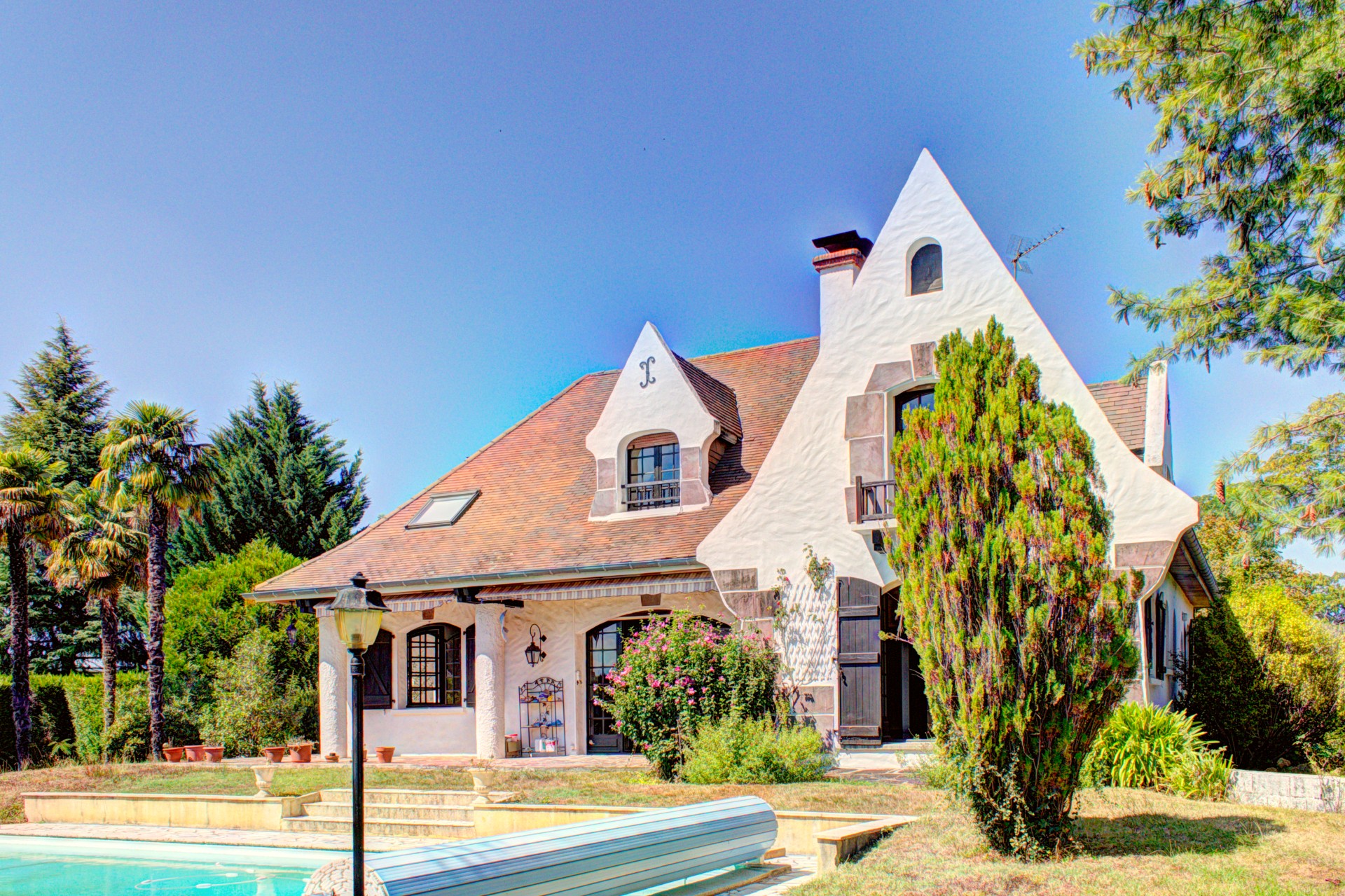 French property for sale in Pau, Pyrénées-Atlantiques - €599,000 - photo 