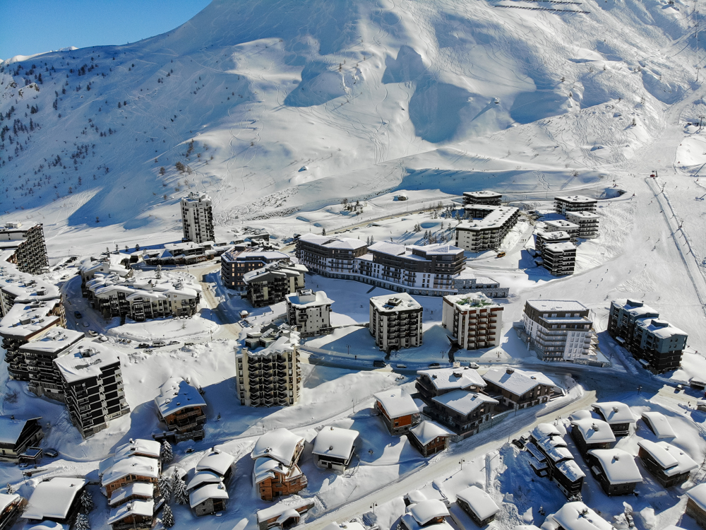 French property for sale in Tignes, Savoie - €3,915,000 - photo 