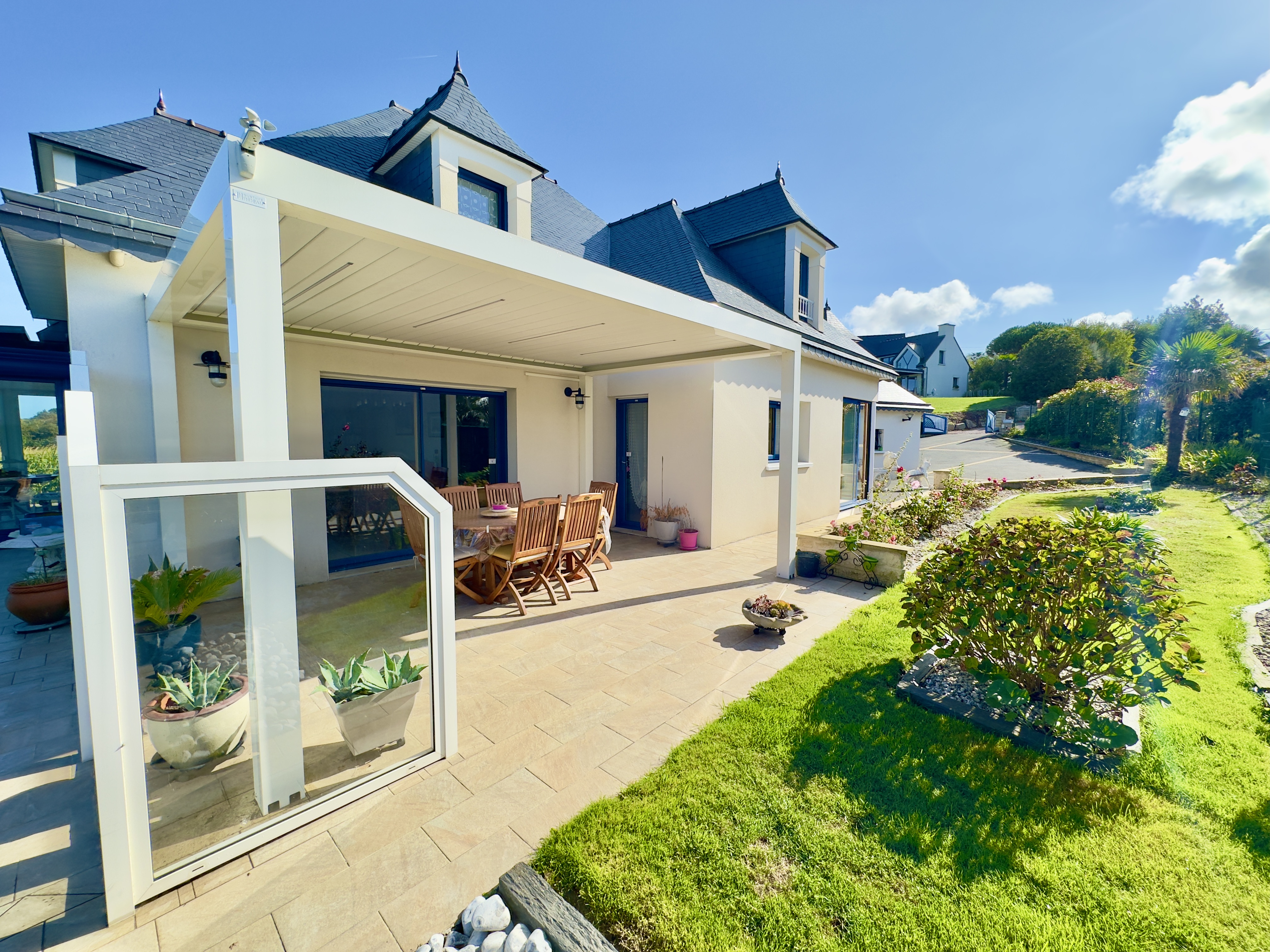French property for sale in LA COTENTIN PLANGUENOUAL, Côtes-d'Armor - €714,000 - photo 