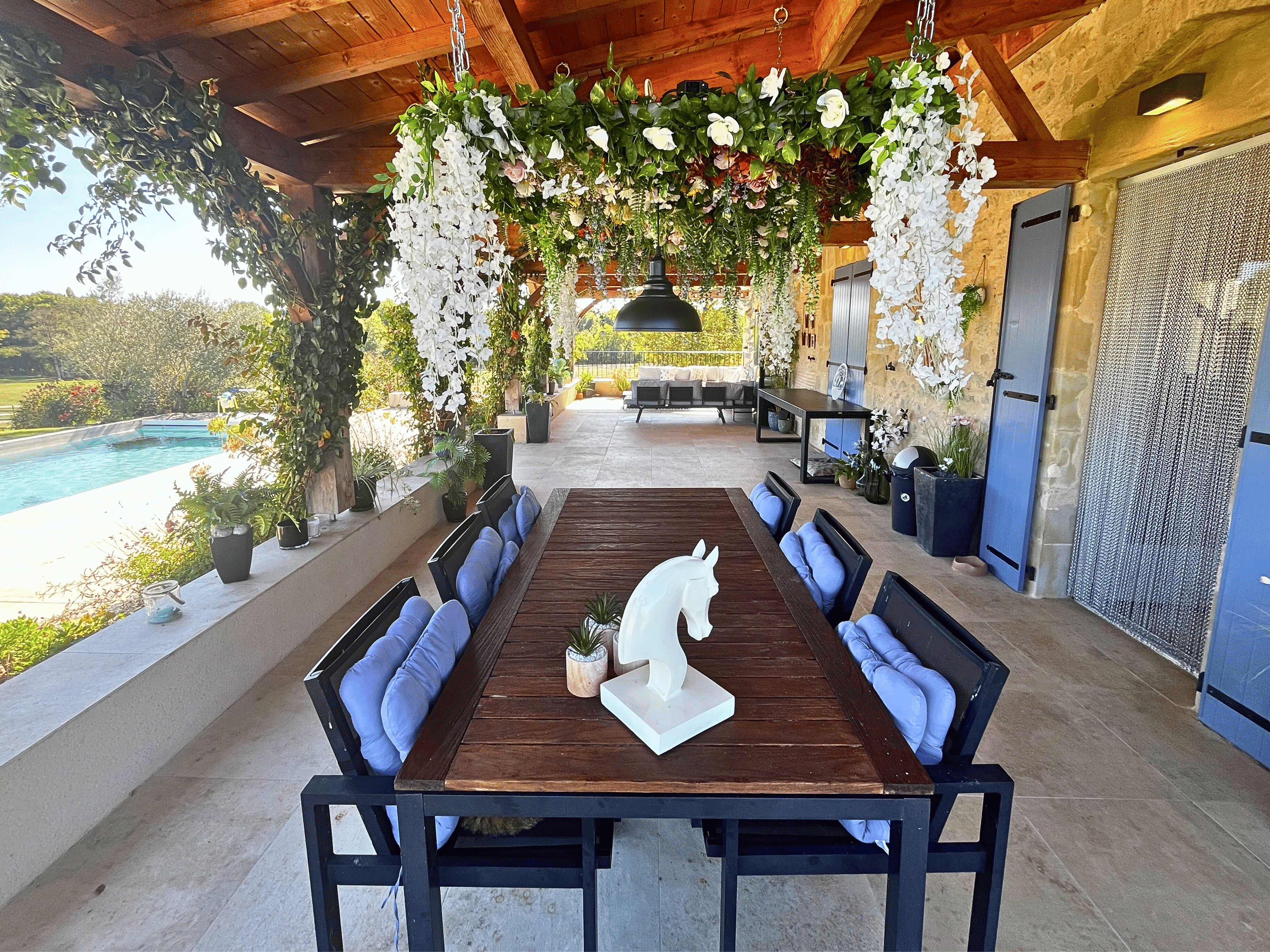 French property for sale in Lauzun, Lot-et-Garonne - €1,200,000 - photo 