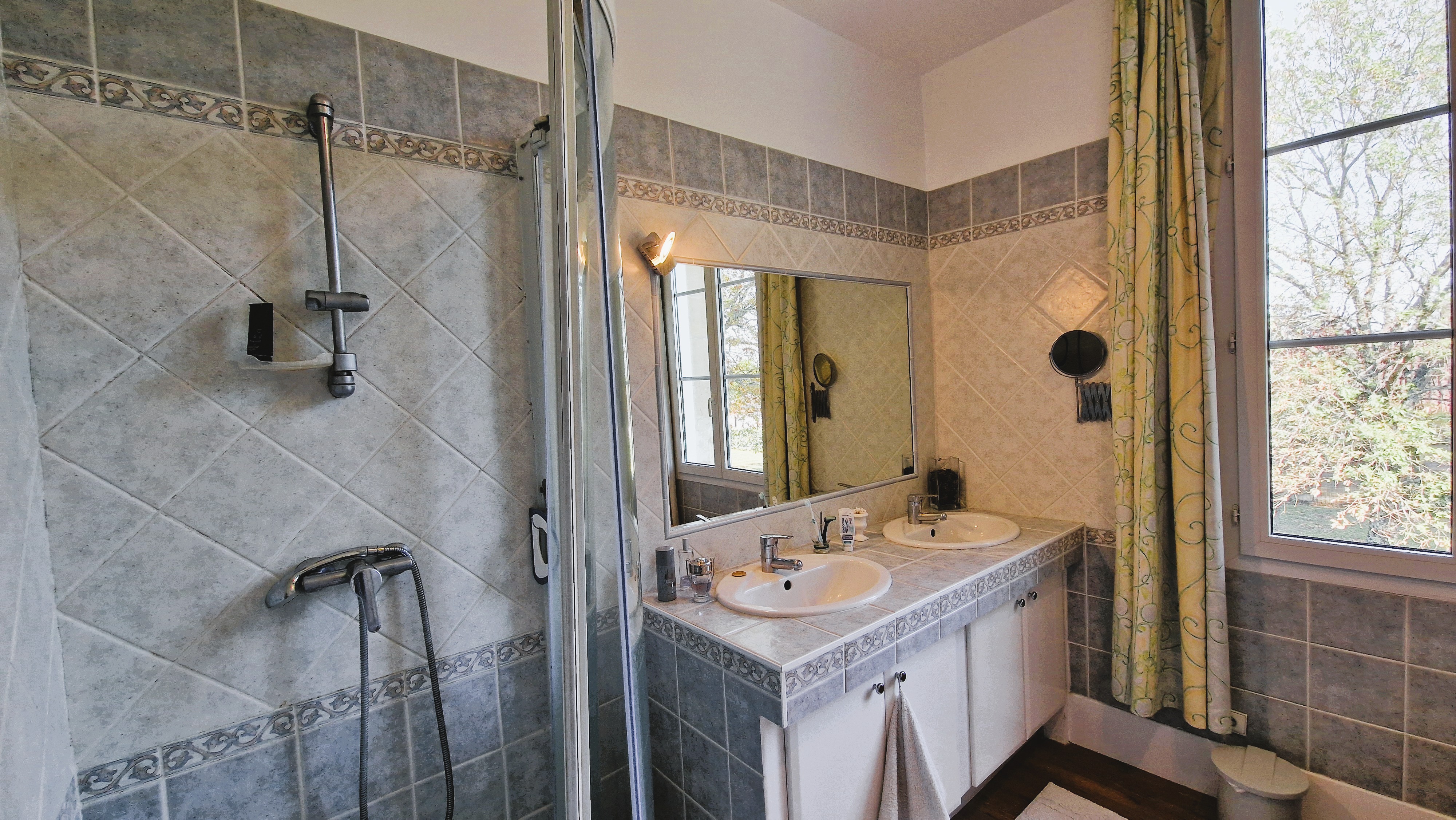Propriété en France à vendre à Saint-Émilion, Gironde - €995 000 - photo 