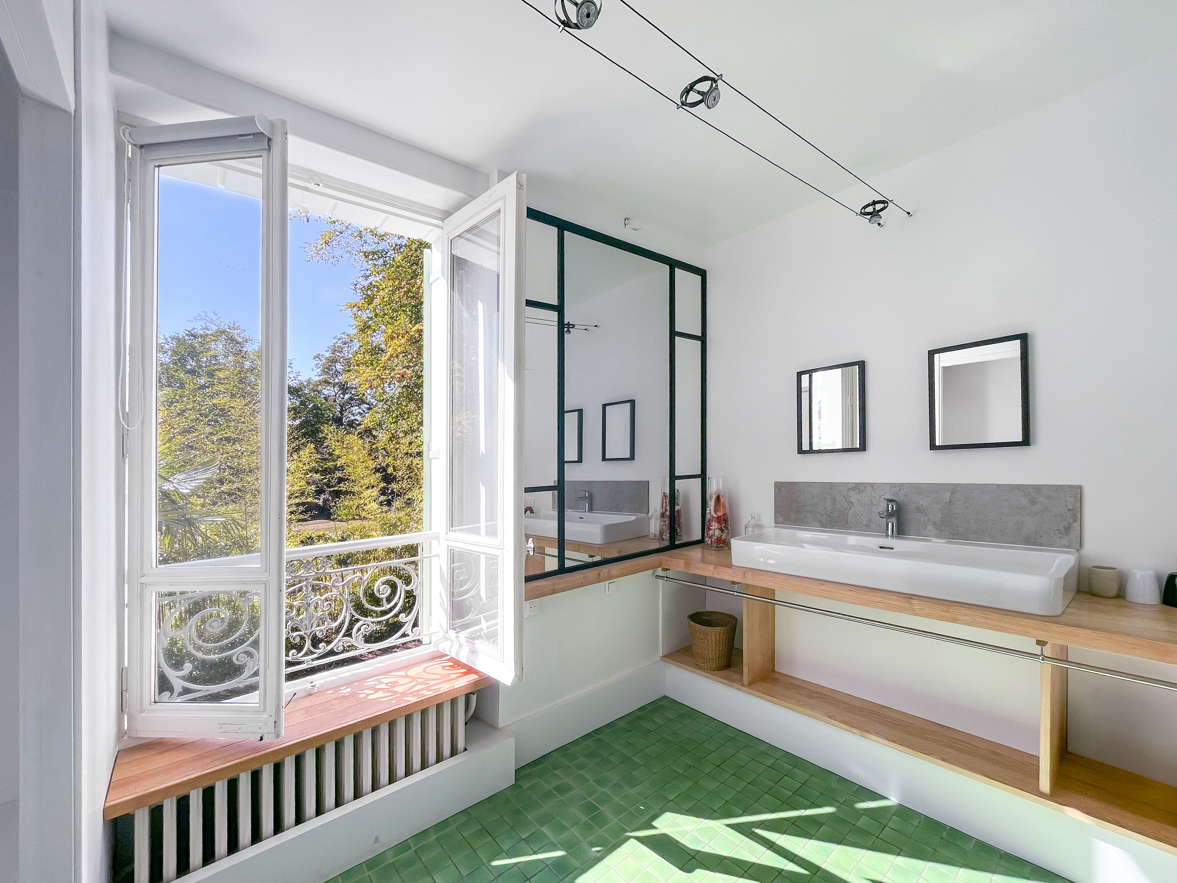 Propriété en France à vendre à Cergy, Val-d'Oise - &#8364;1 100 000 - photo 