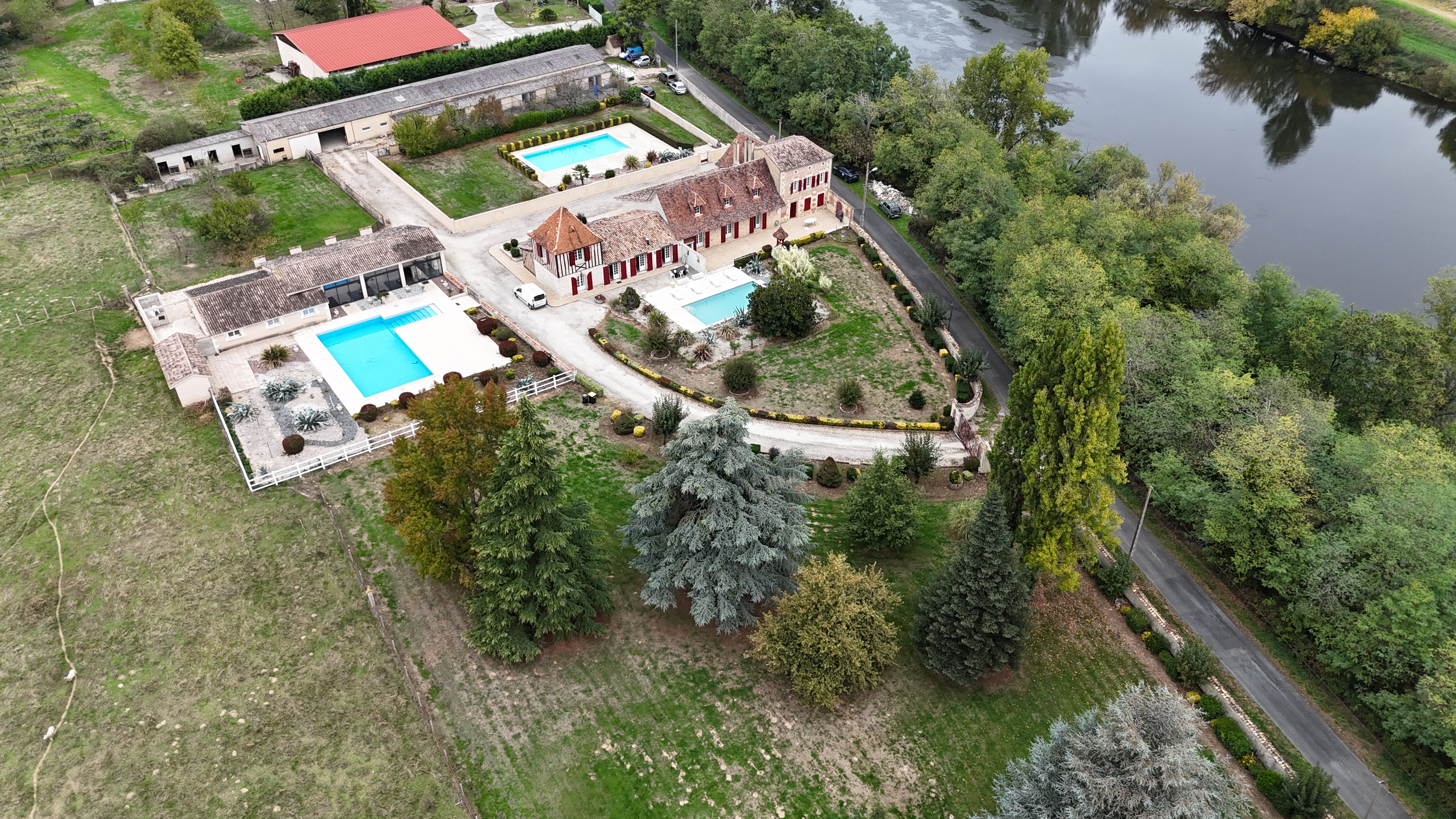 Propriété en France à vendre à Gardonne, Dordogne - &#8364;1 588 000 - photo 
