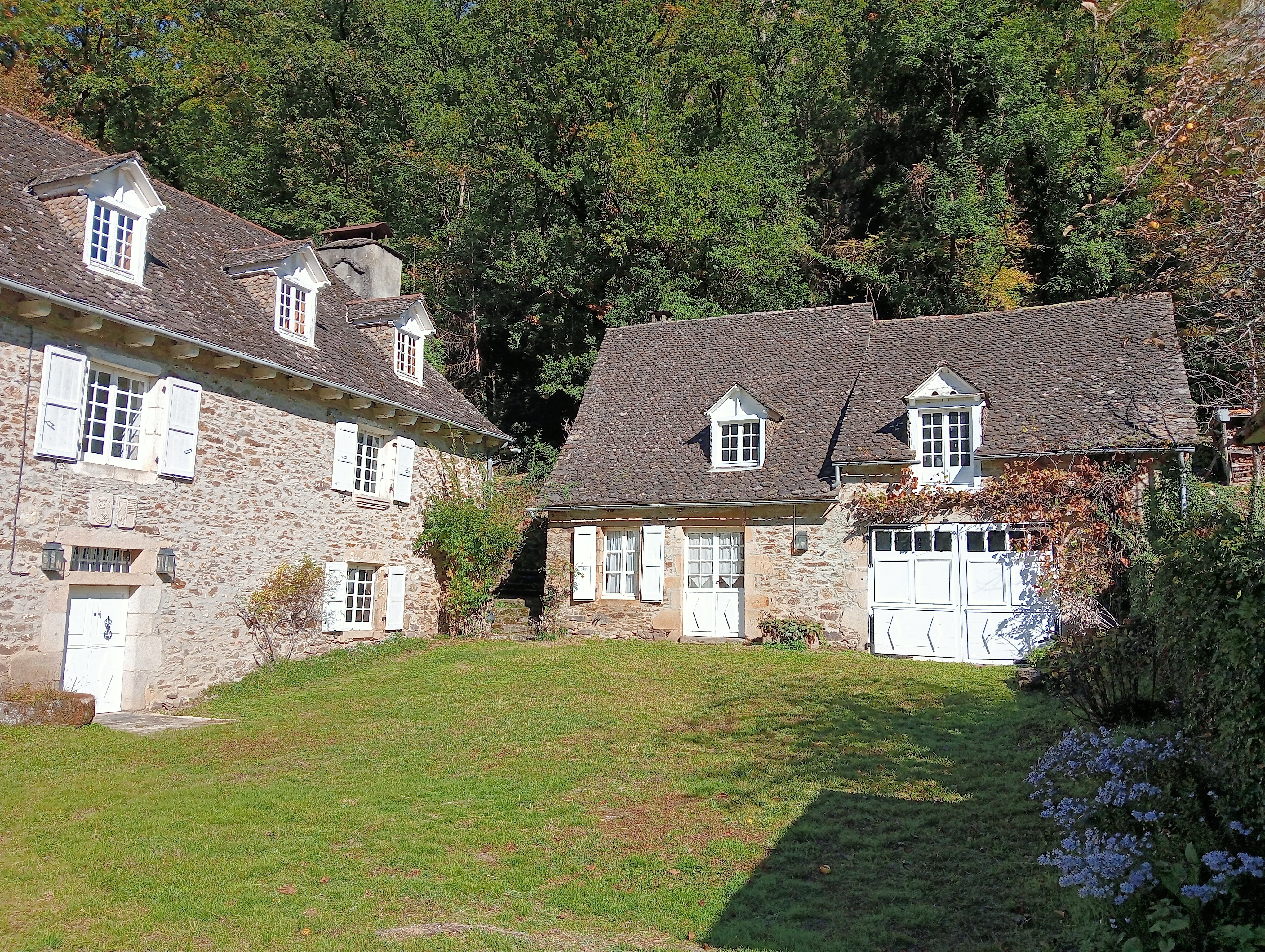 Propriété en France à vendre à Lapleau, Corrèze - €736 000 - photo
