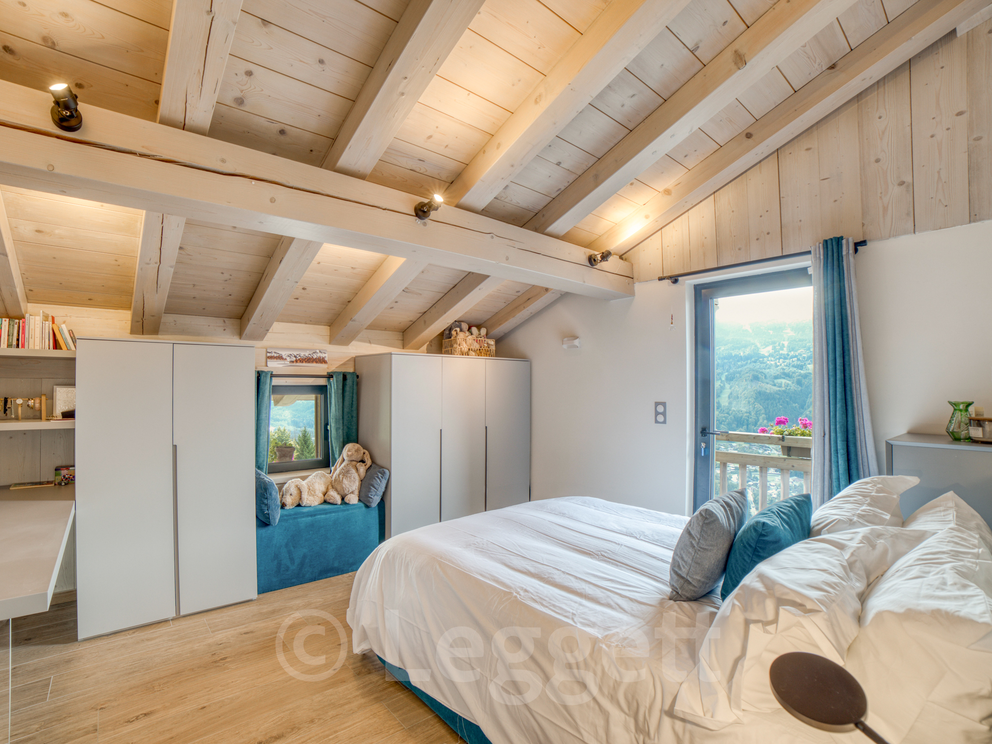 French property for sale in Verchaix, Haute-Savoie - €2,750,000 - photo 