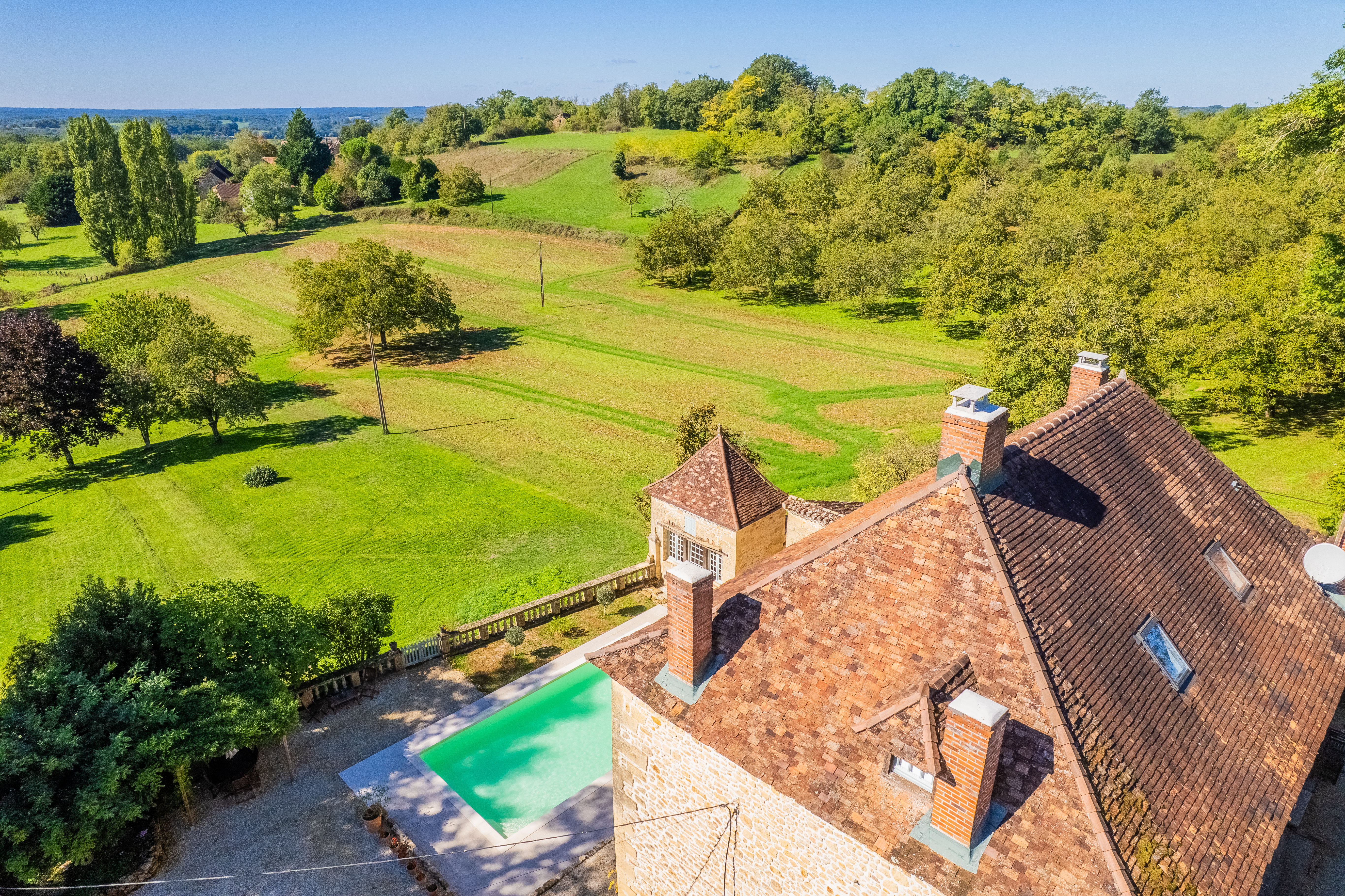 Propriété en France à vendre à Nanthiat, Dordogne - &#8364;1 047 000 - photo 