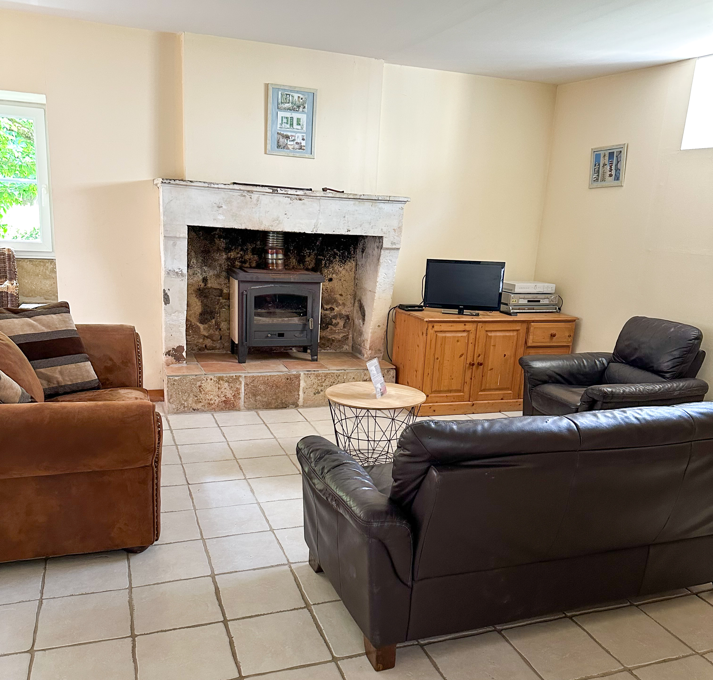 Propriété en France à vendre à Surgères, Charente-Maritime - &#8364;1 590 000 - photo 