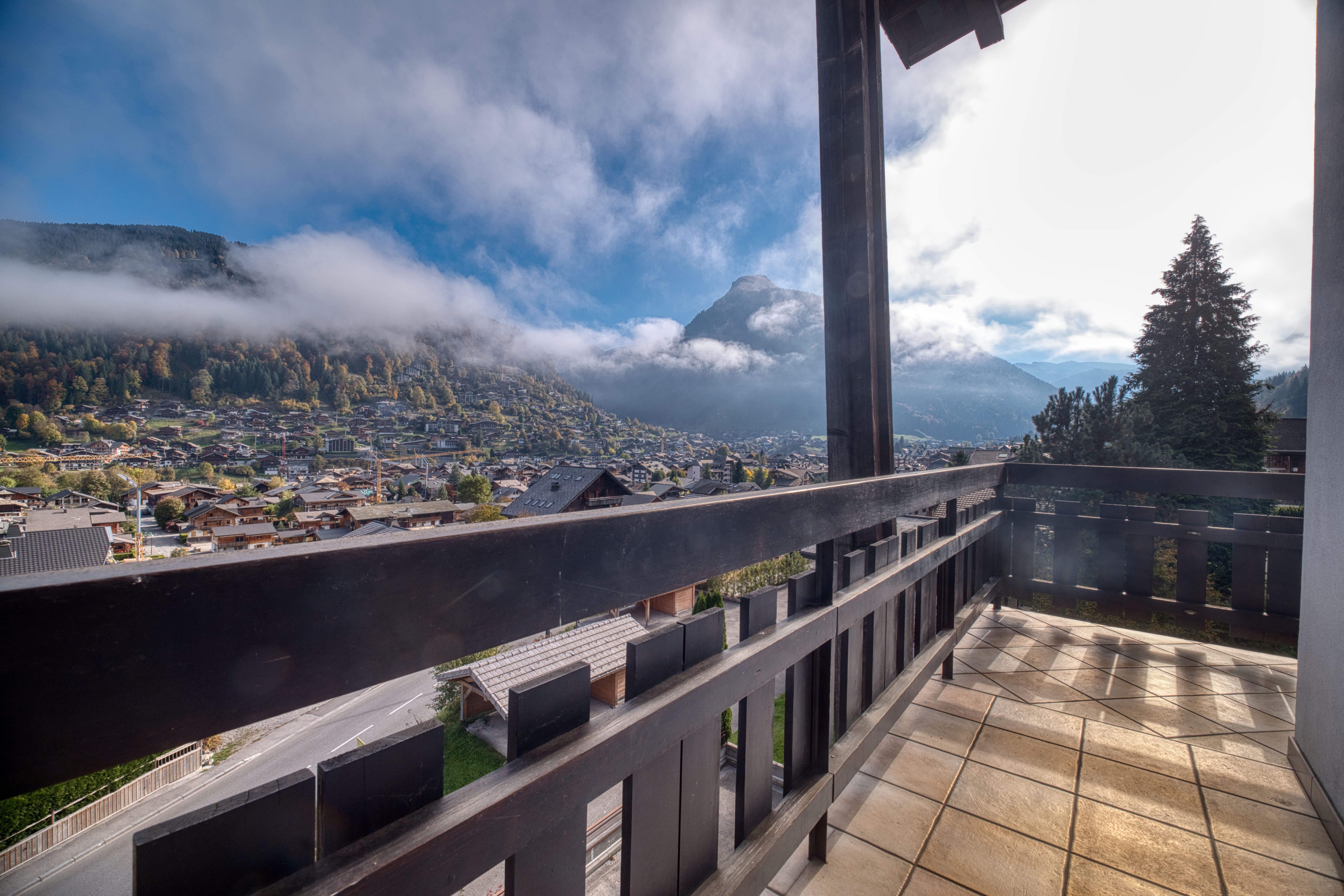 French property for sale in Morzine, Haute-Savoie - €819,000 - photo 