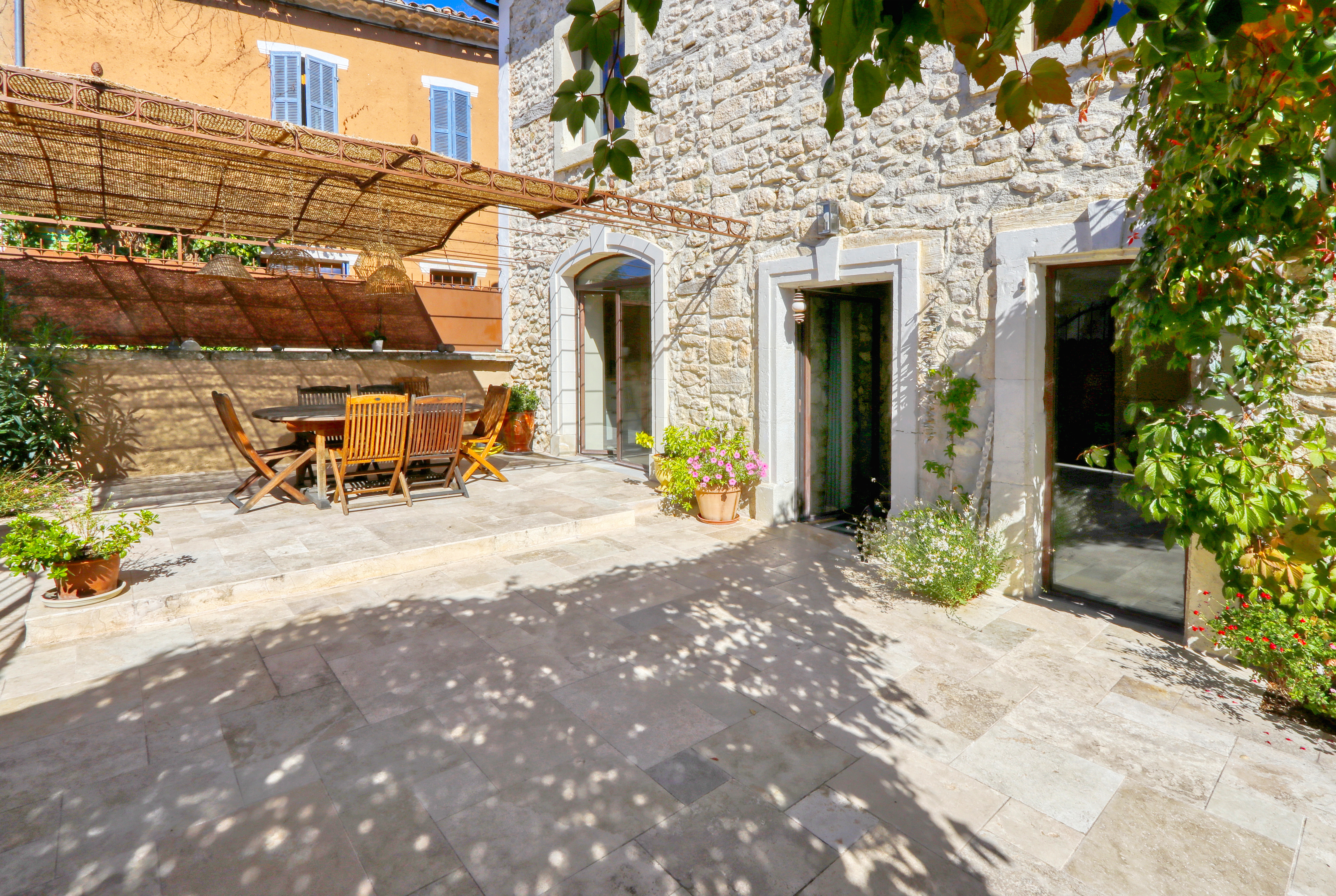 Propriété en France à vendre à Rustrel, Vaucluse - &#8364;798 000 - photo 