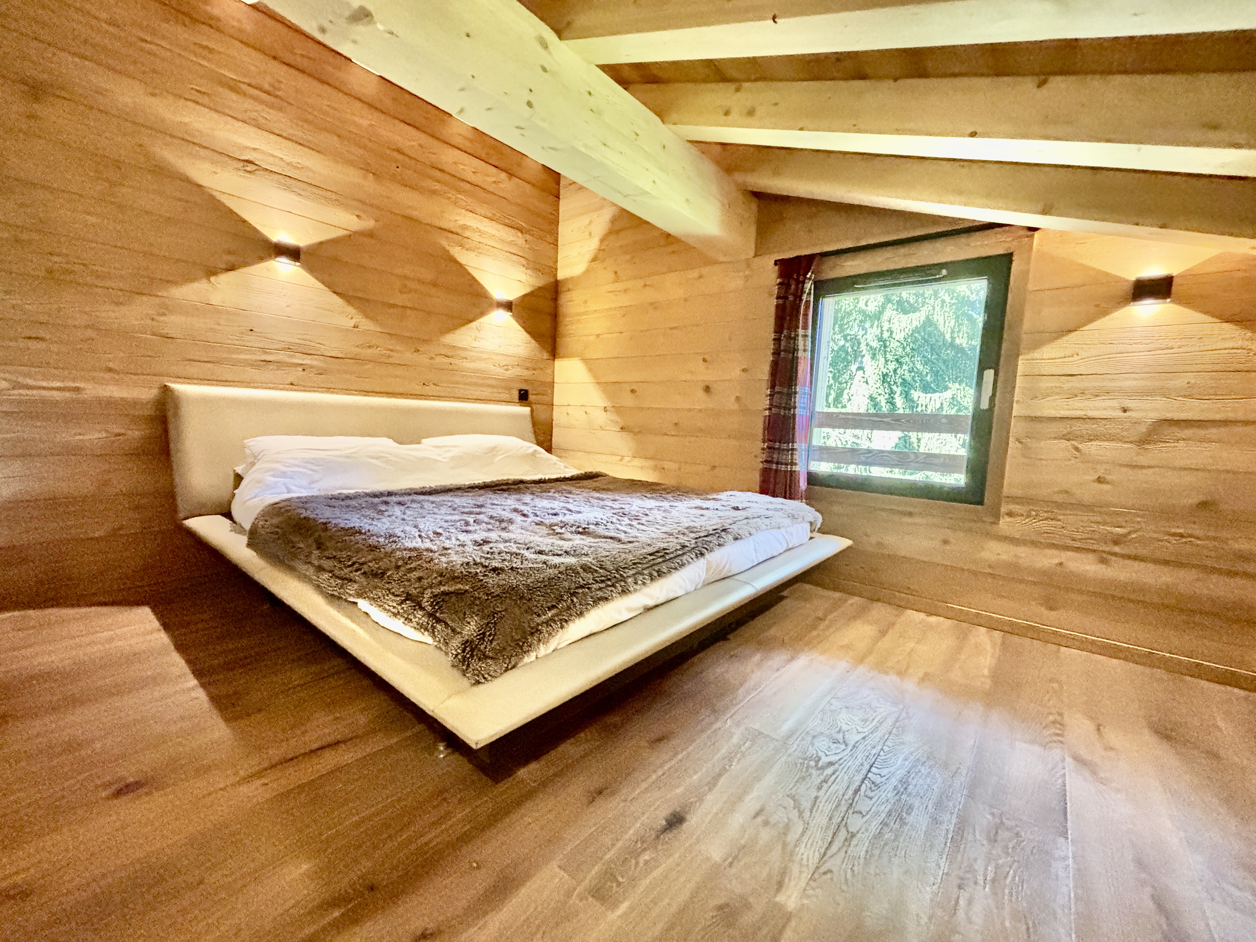 French property for sale in Saint-Gervais-les-Bains, Haute-Savoie - €1,690,000 - photo 