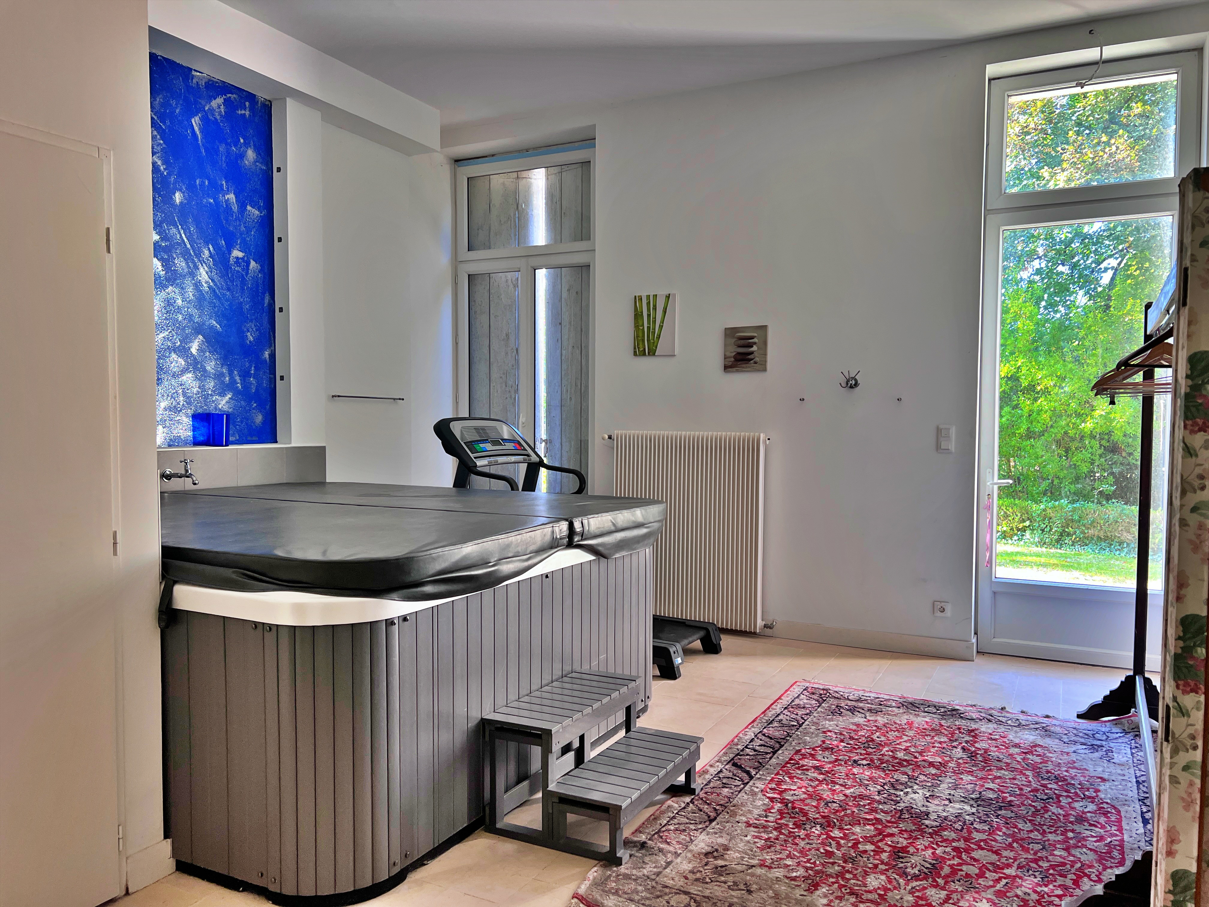 French property for sale in Foussignac, Charente - €1,961,000 - photo 