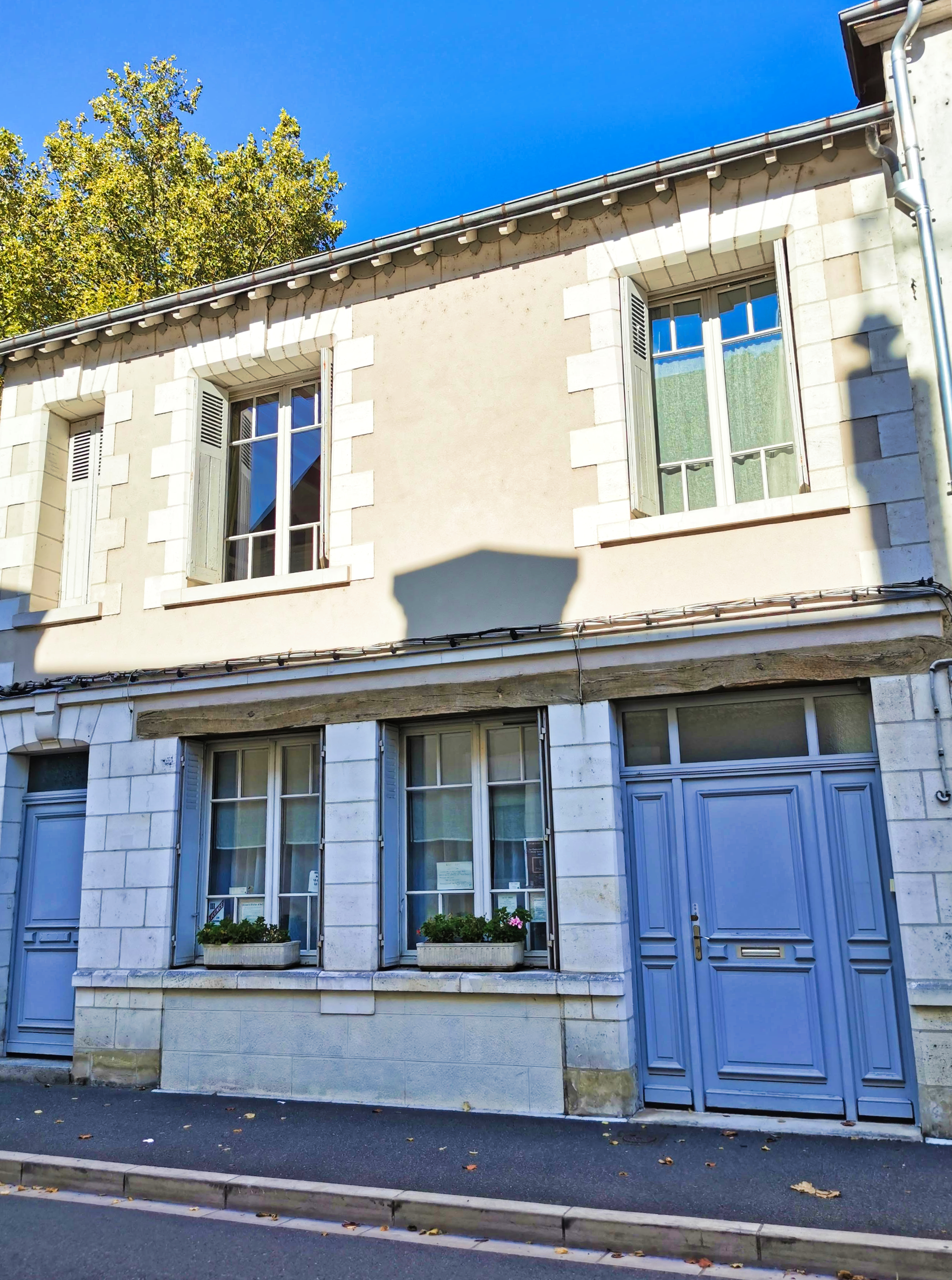 French property for sale in Amboise, Indre-et-Loire - €472,500 - photo 