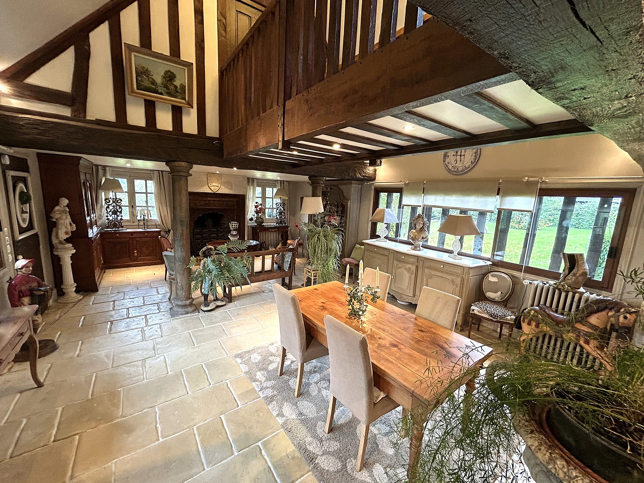 Propriété en France à vendre à Rocques, Calvados - €779 000 - photo 
