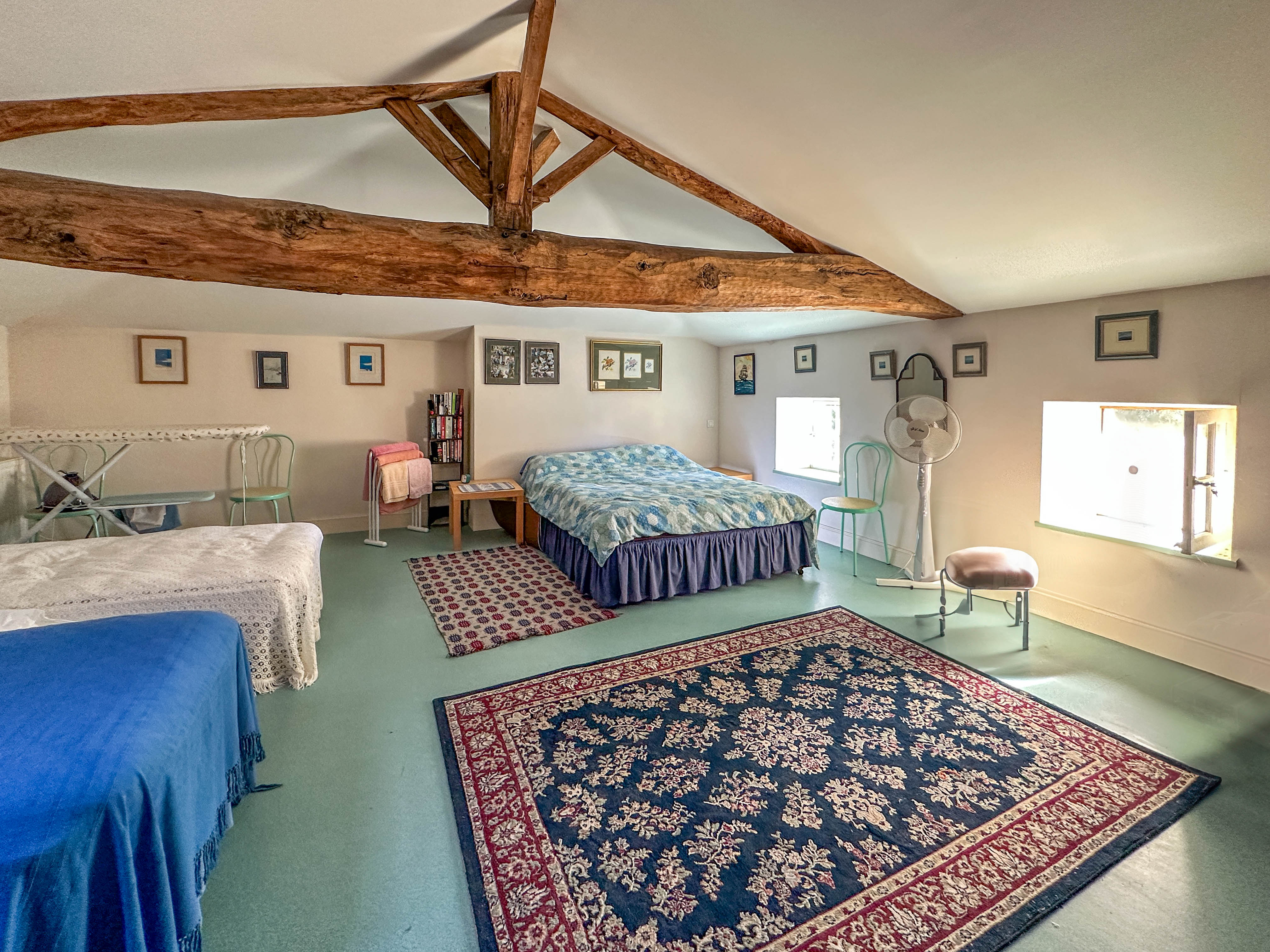 French property for sale in Bazauges, Charente-Maritime - €495,000 - photo 