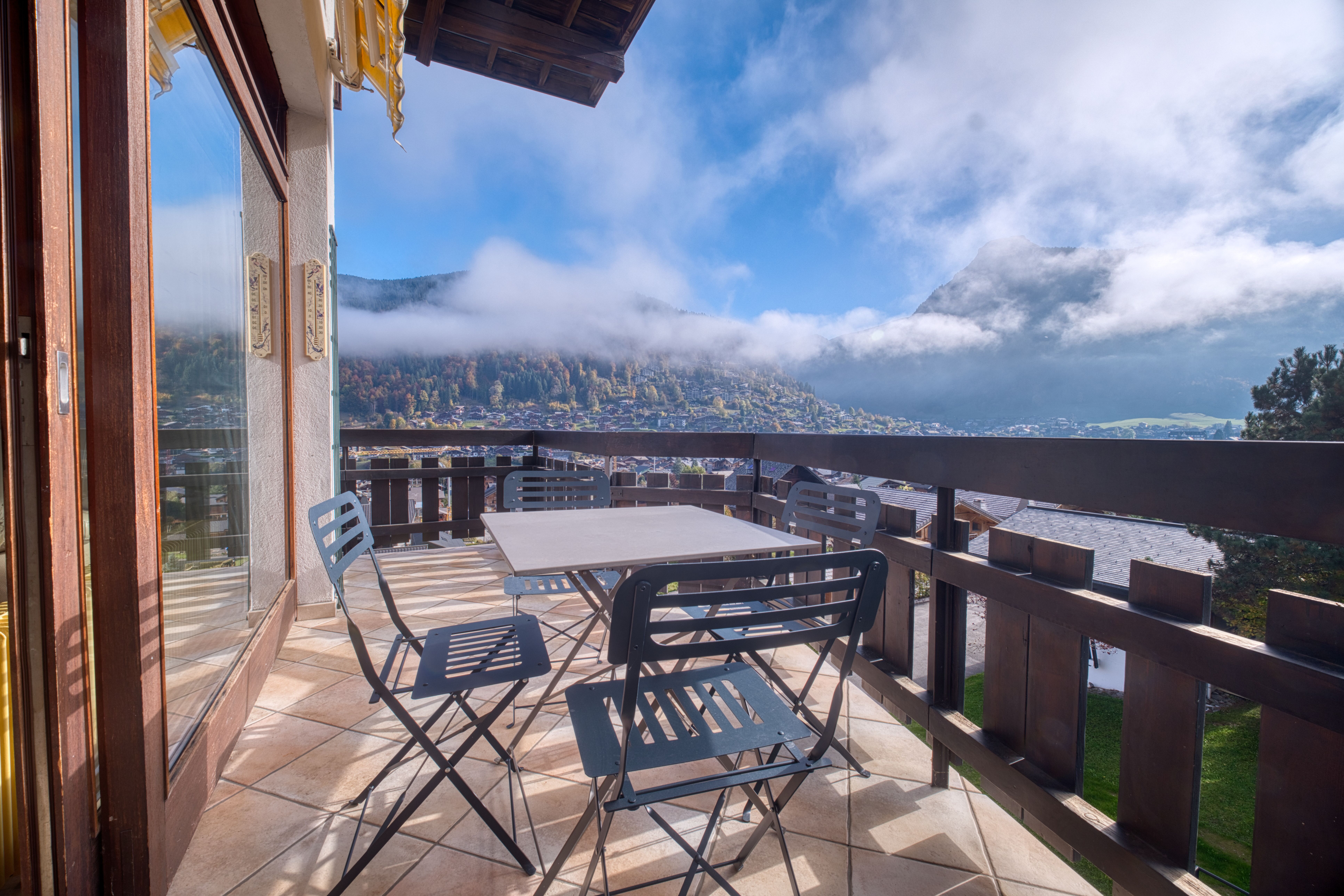 French property for sale in Morzine, Haute-Savoie - €819,000 - photo 