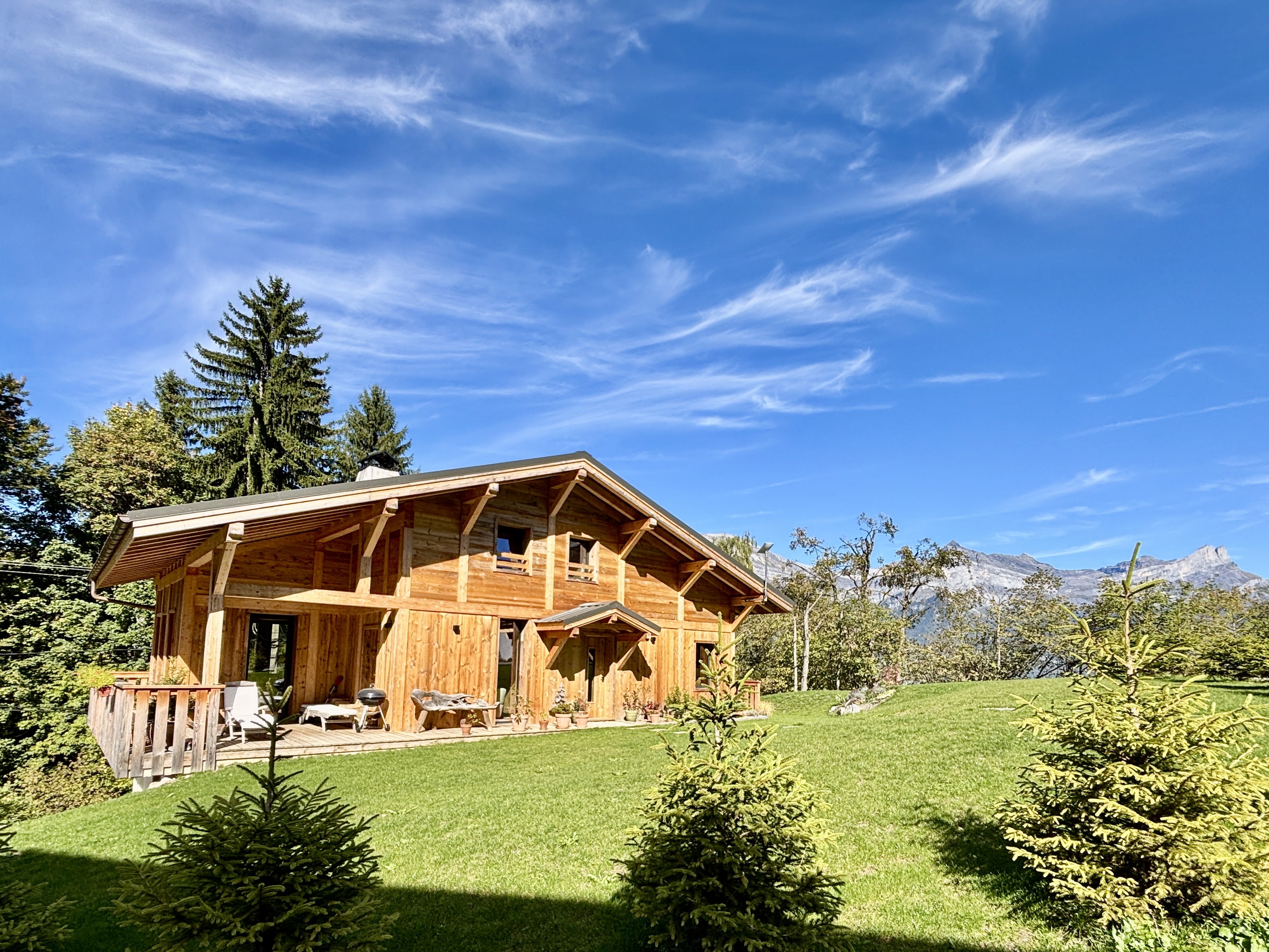 French property for sale in Saint-Gervais-les-Bains, Haute-Savoie - €1,690,000 - photo 