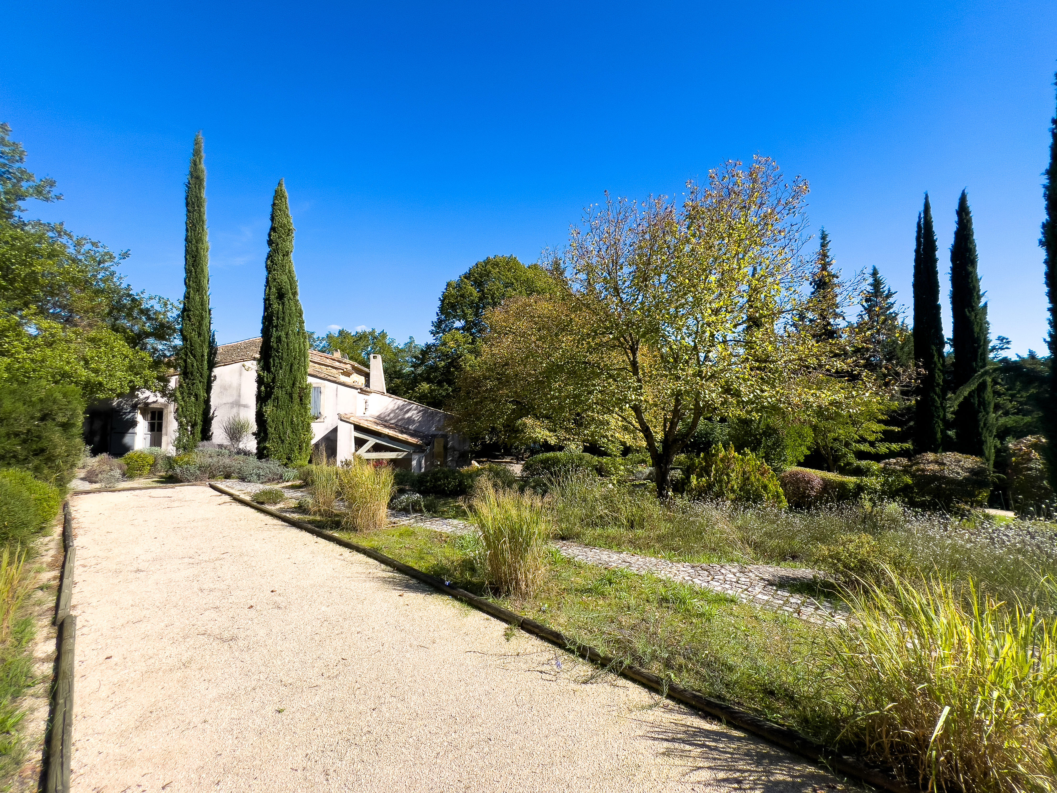 Propriété en France à vendre à Malaucène, Vaucluse - &#8364;1 550 000 - photo 