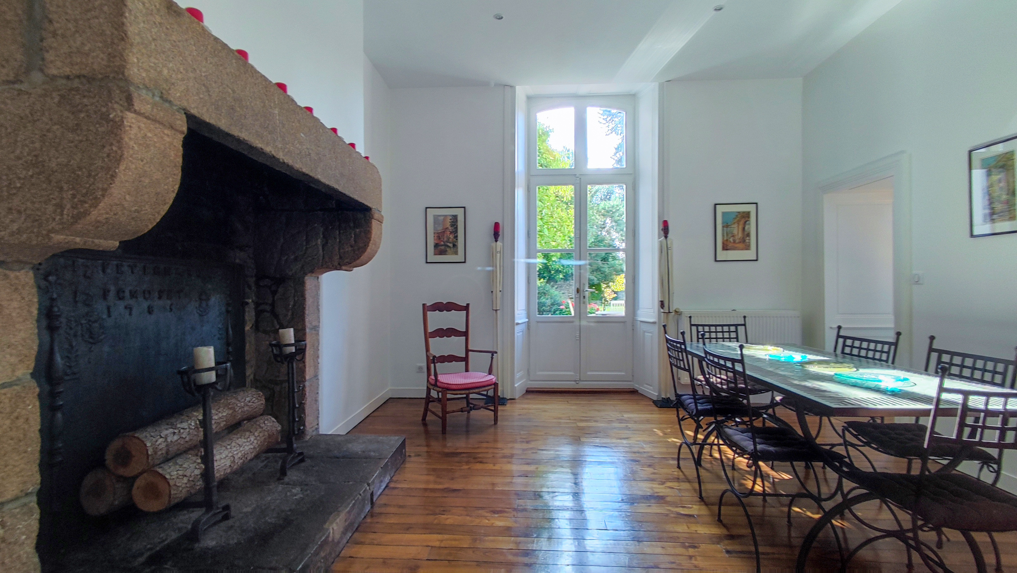 Propriété en France à vendre à Dinan, Côtes-d'Armor - &#8364;990 000 - photo 