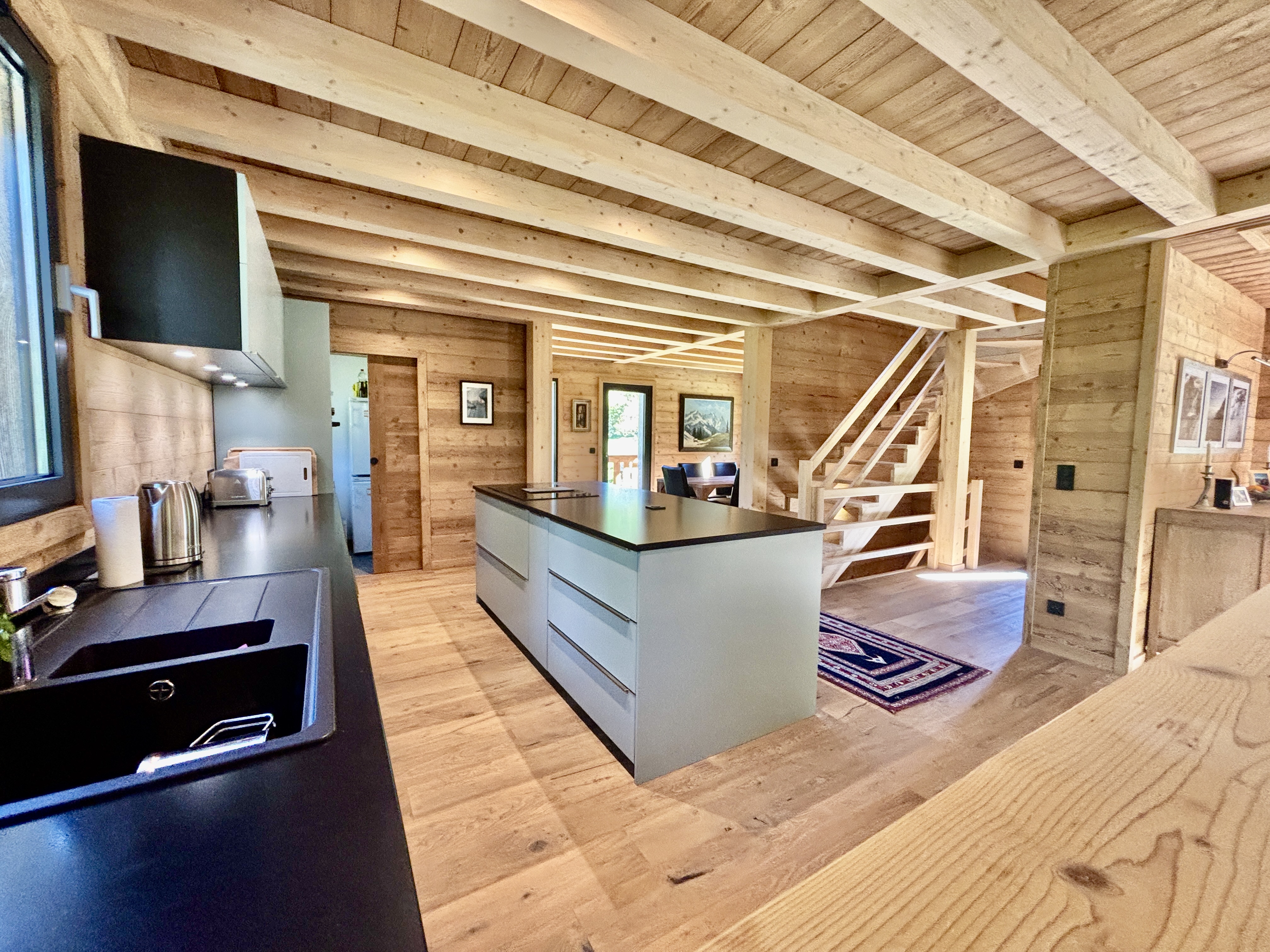 French property for sale in Saint-Gervais-les-Bains, Haute-Savoie - €1,690,000 - photo 