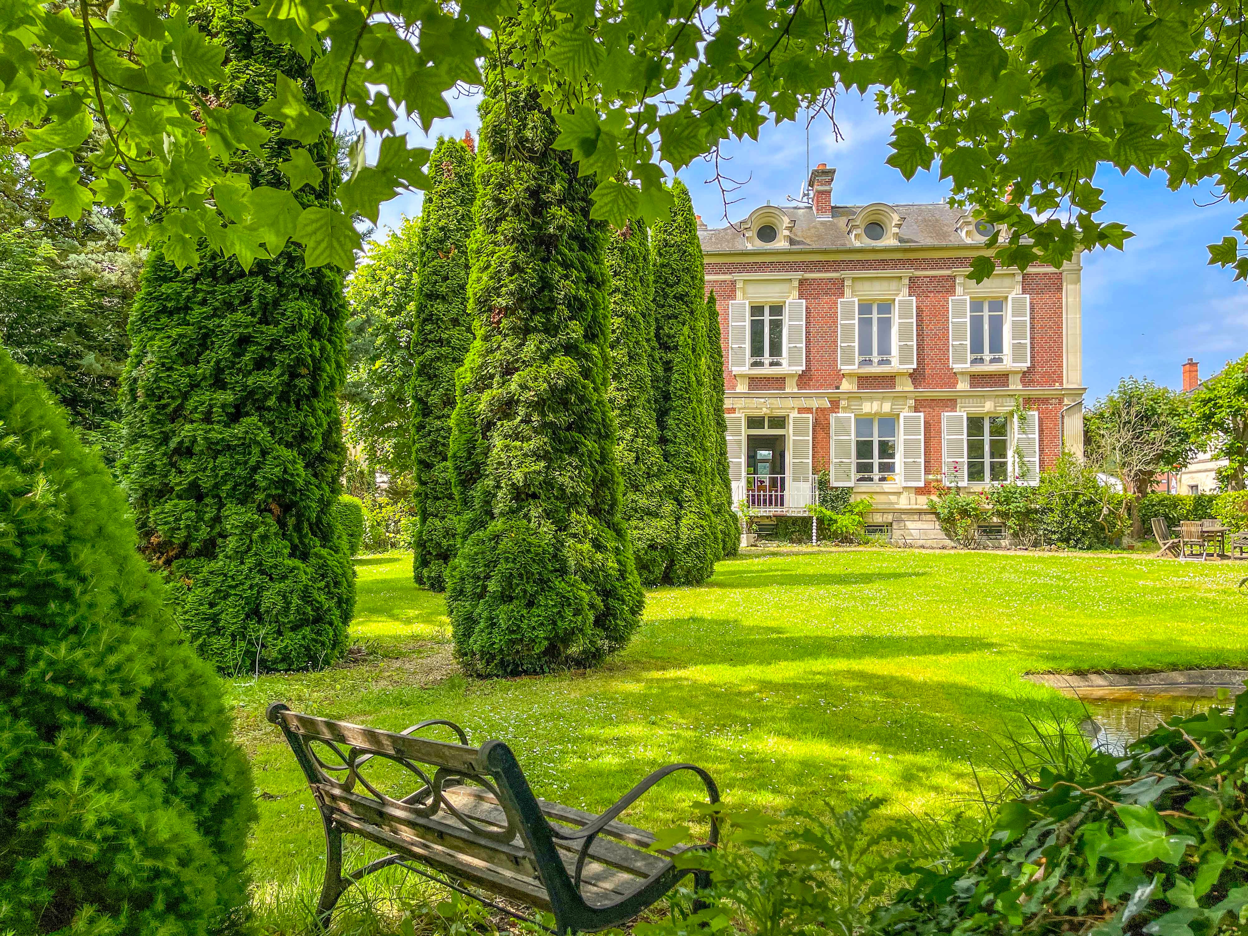 French property for sale in Mouy, Oise - €875,000 - photo 