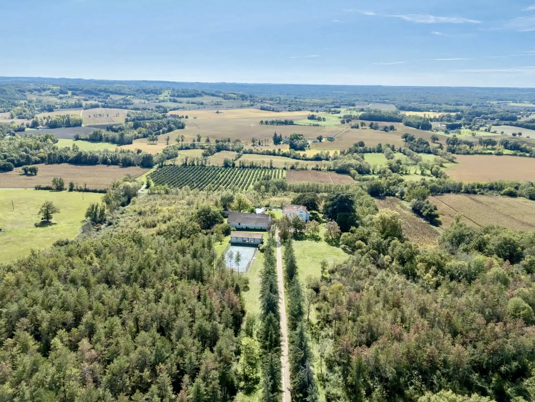 Propriété en France à vendre à Issigeac, Dordogne - &#8364;1 595 000 - photo 