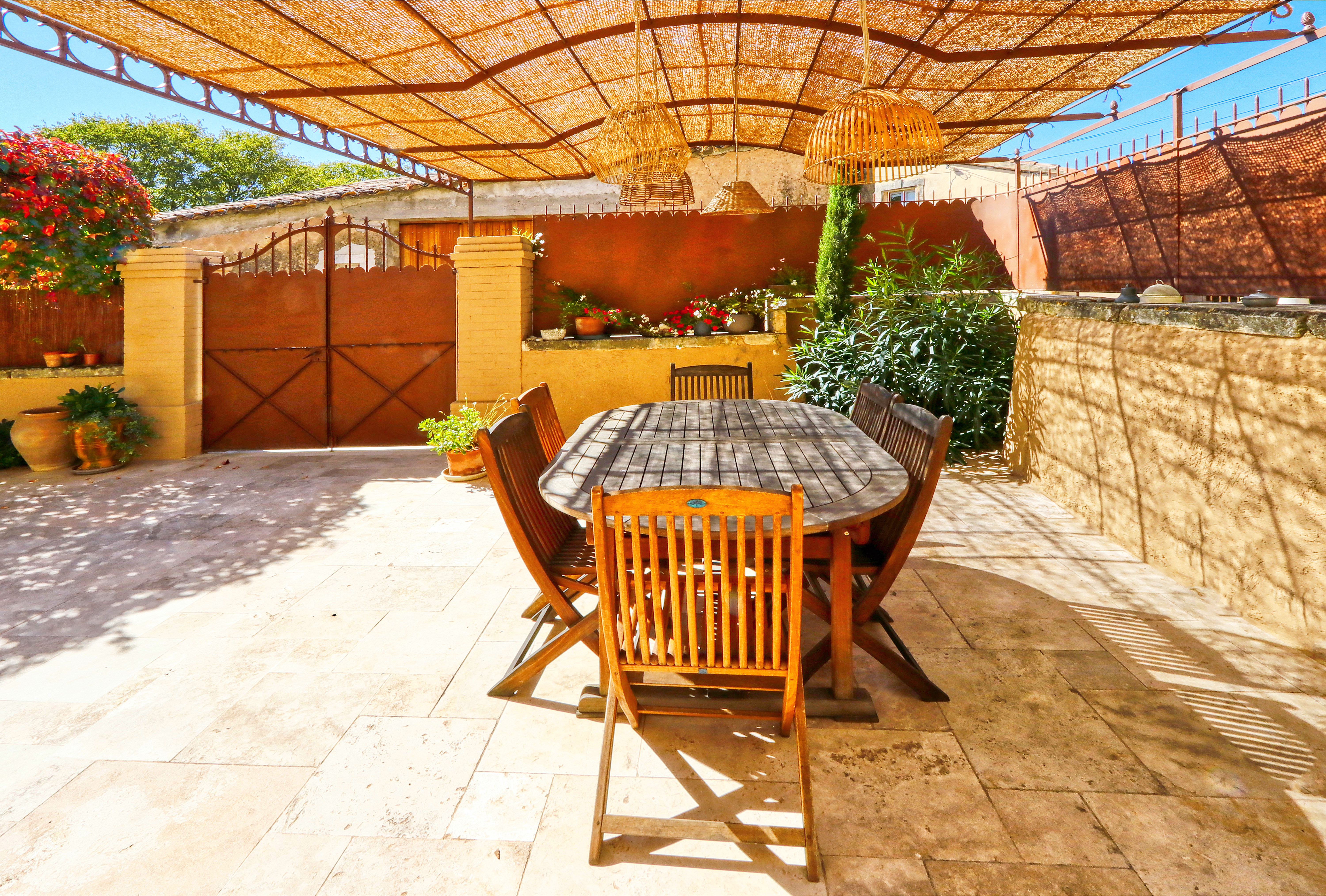 French property for sale in Rustrel, Vaucluse - €710,000 - photo 