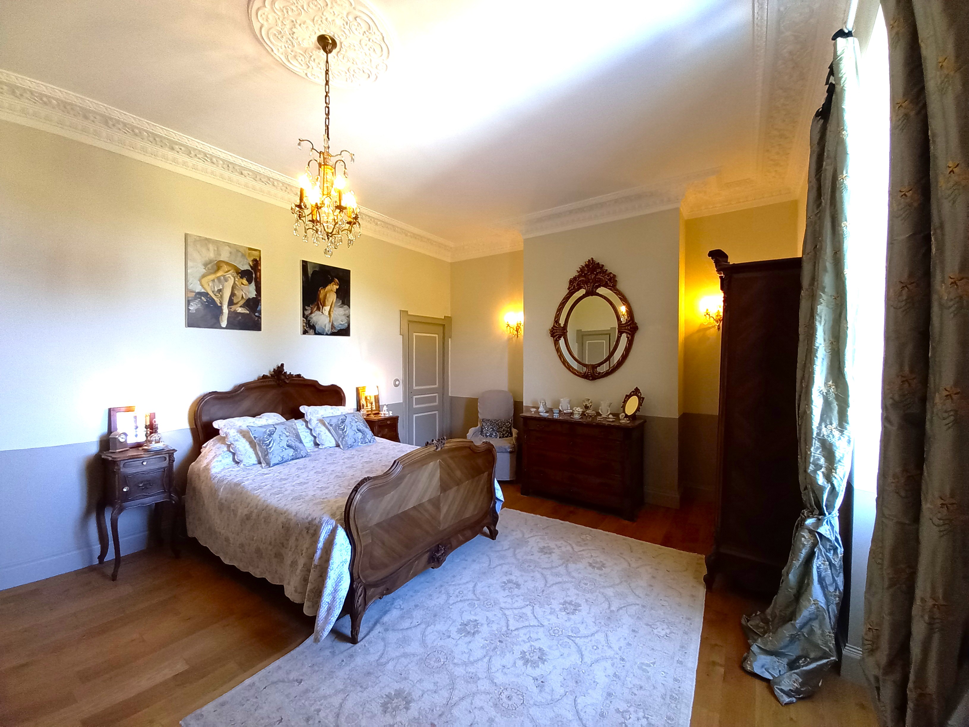 French property for sale in Villeneuve-sur-Lot, Lot-et-Garonne - €1,600,000 - photo