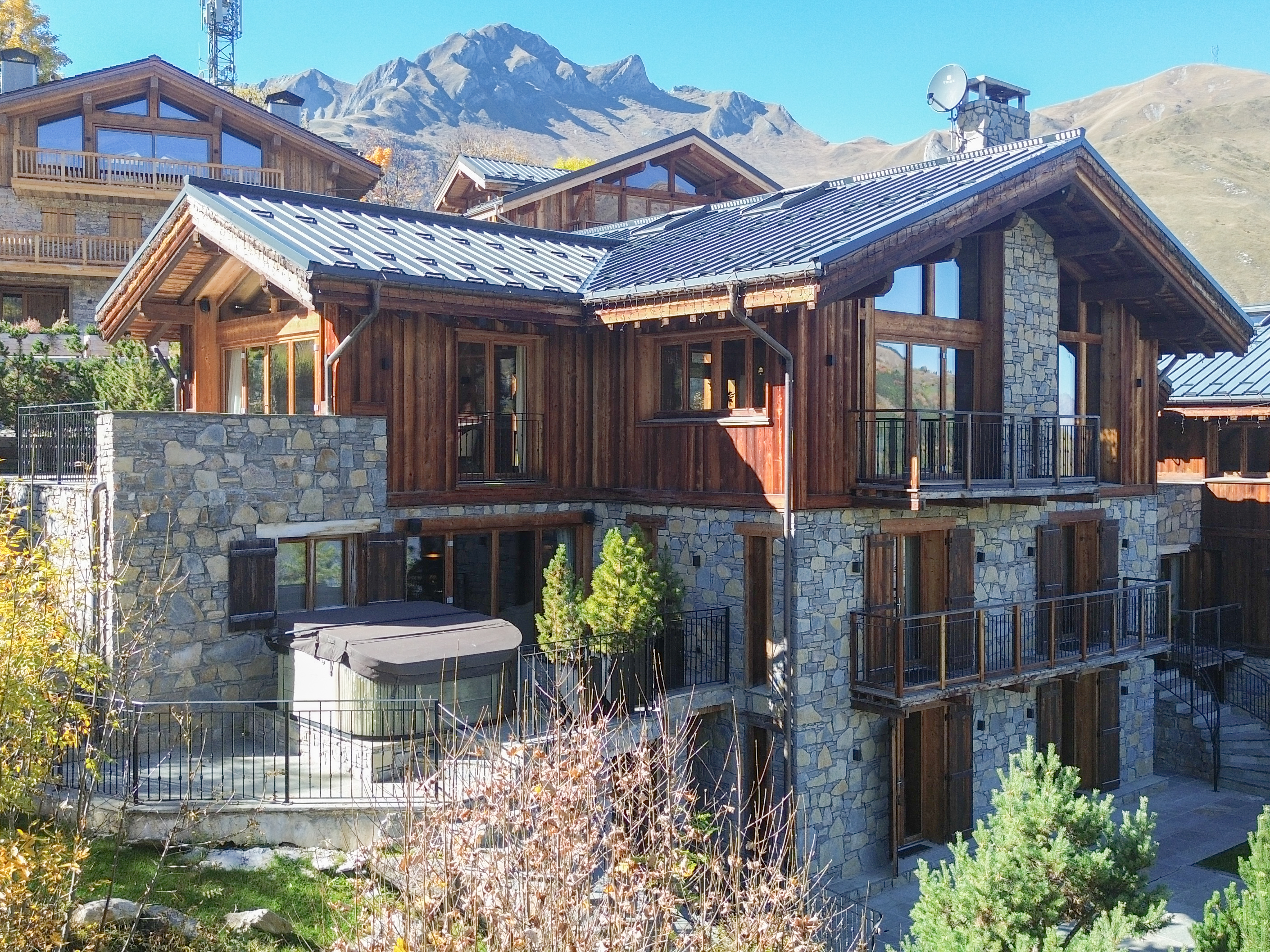 French property for sale in Saint-Martin-de-Belleville, Savoie - €3,950,000 - photo 