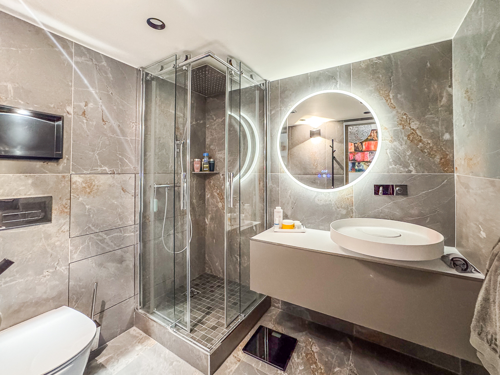 French property for sale in Paris 4e Arrondissement, Paris - €1,380,000 - photo 