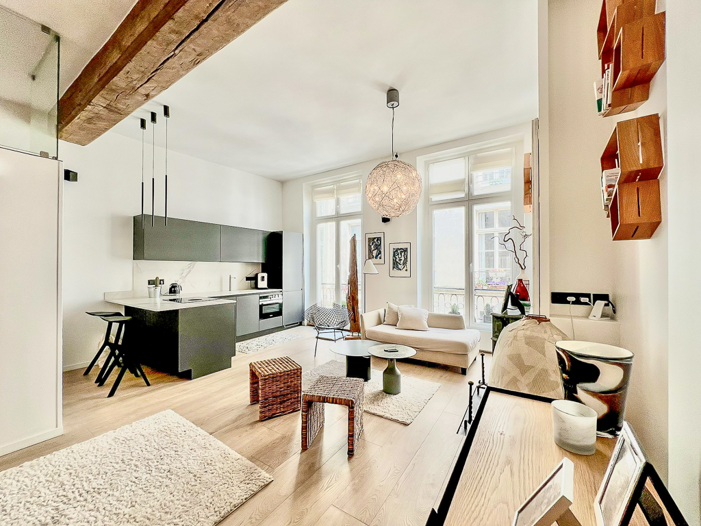 French property for sale in Paris 4e Arrondissement, Paris - €1,380,000 - photo 