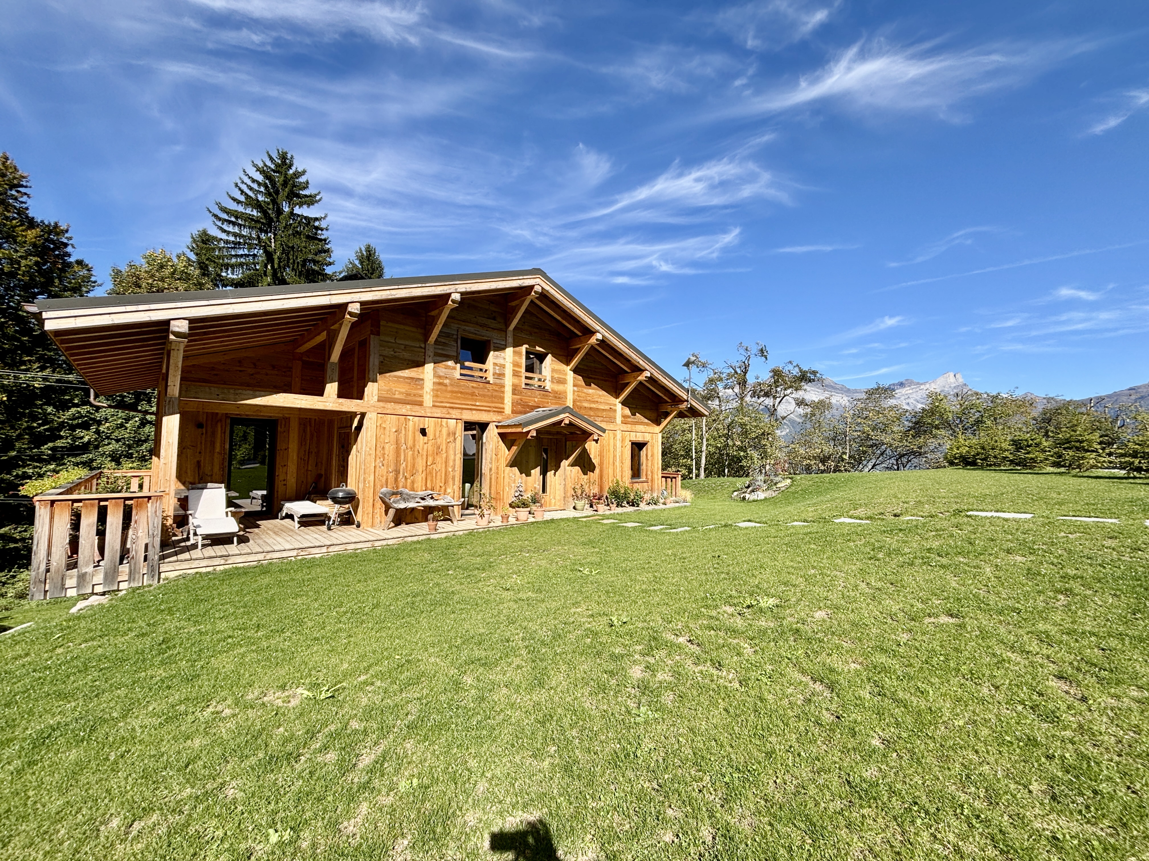 French property for sale in Saint-Gervais-les-Bains, Haute-Savoie - €1,690,000 - photo 