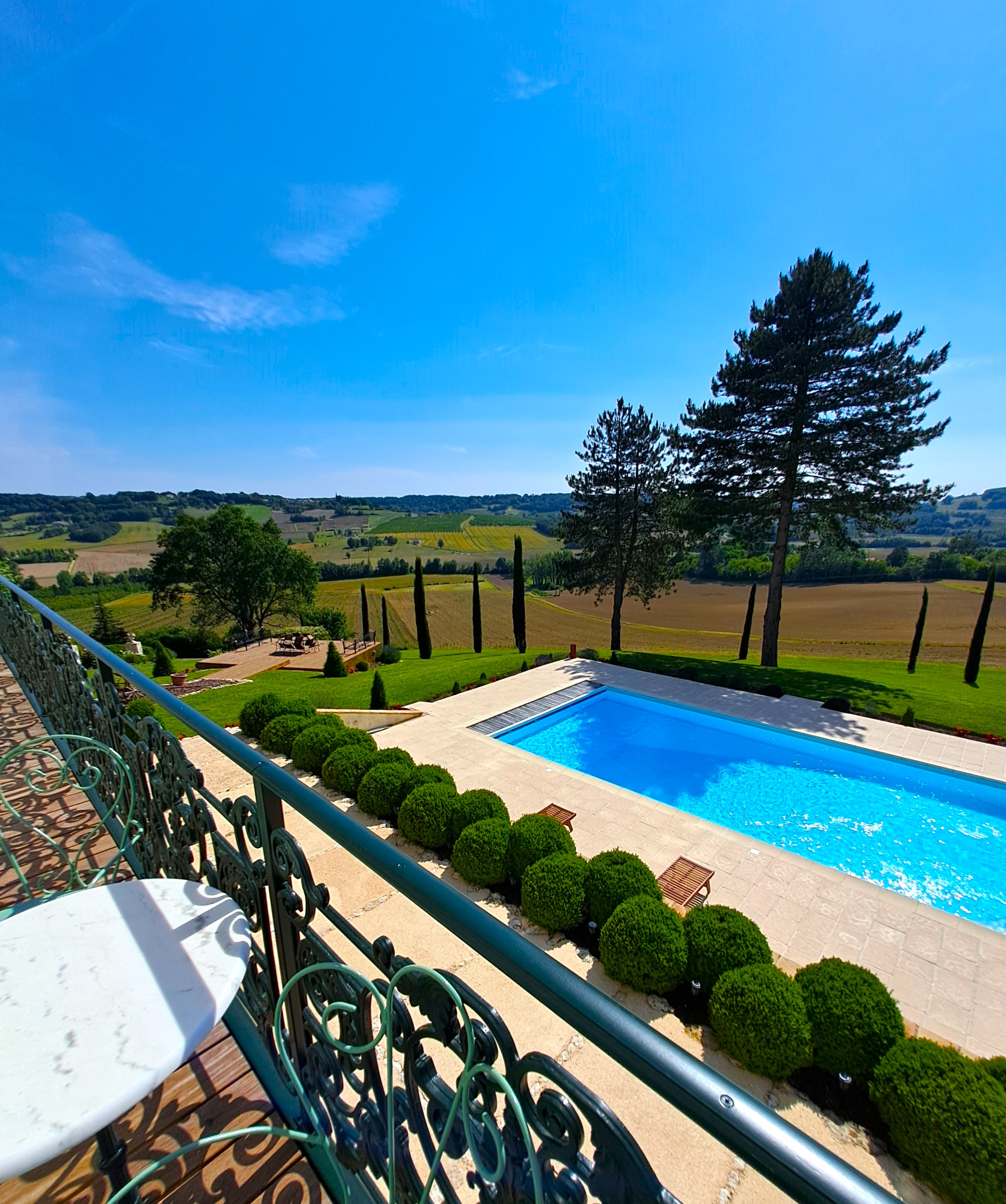 French property for sale in Villeneuve-sur-Lot, Lot-et-Garonne - €1,600,000 - photo