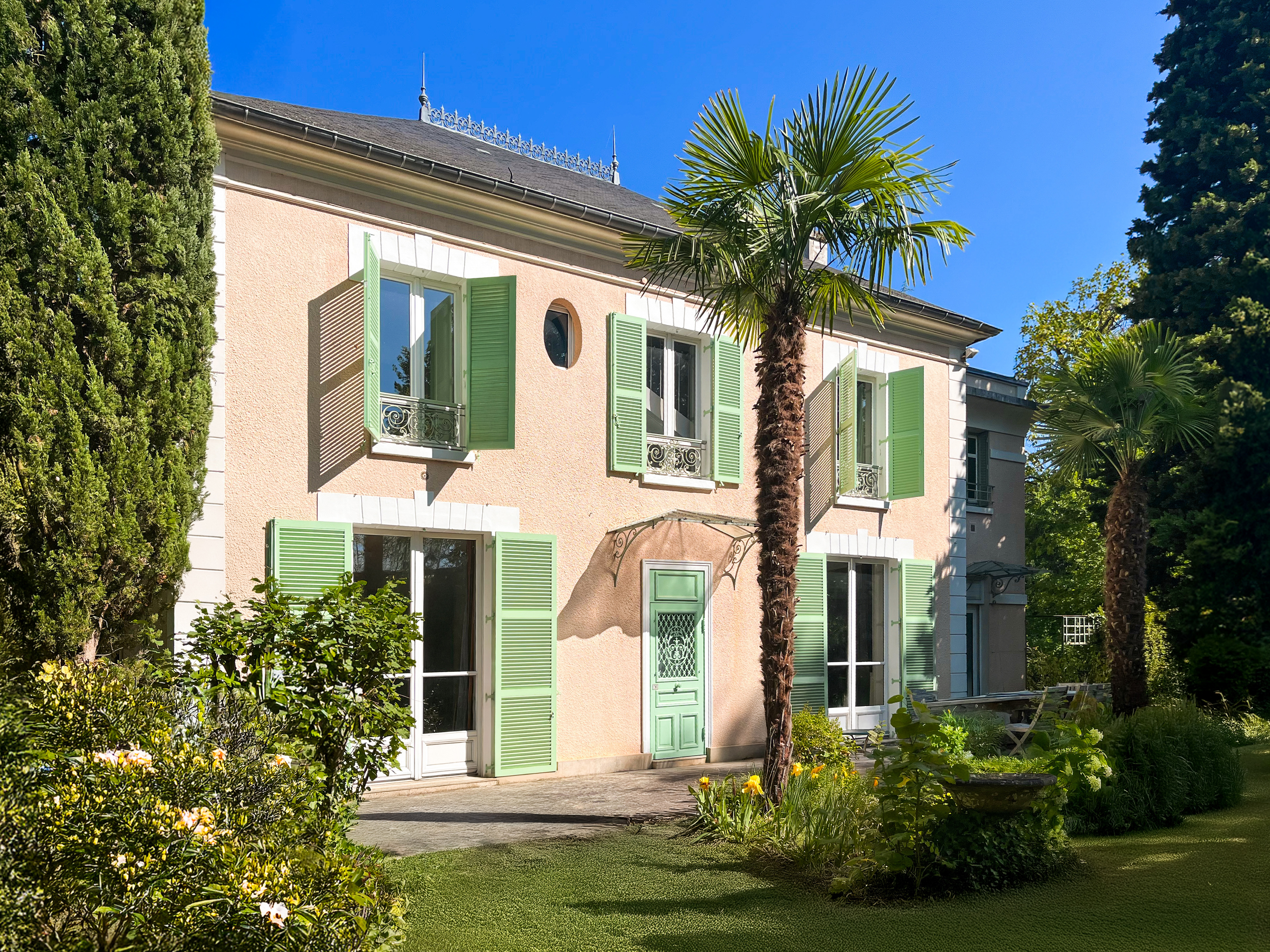 Propriété en France à vendre à Cergy, Val-d'Oise - &#8364;1 100 000 - photo 