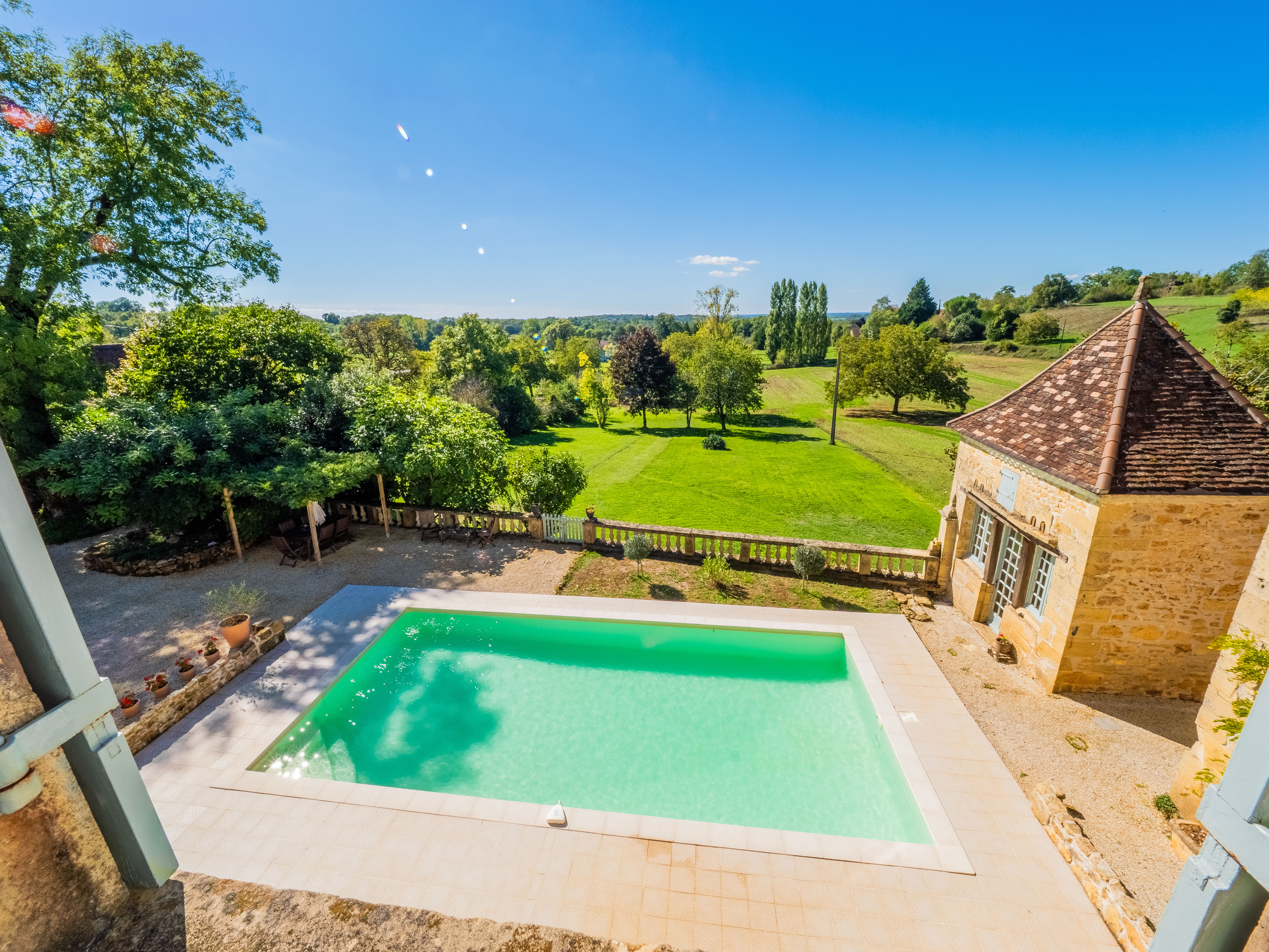 French property for sale in Nanthiat, Dordogne - €1,047,000 - photo 