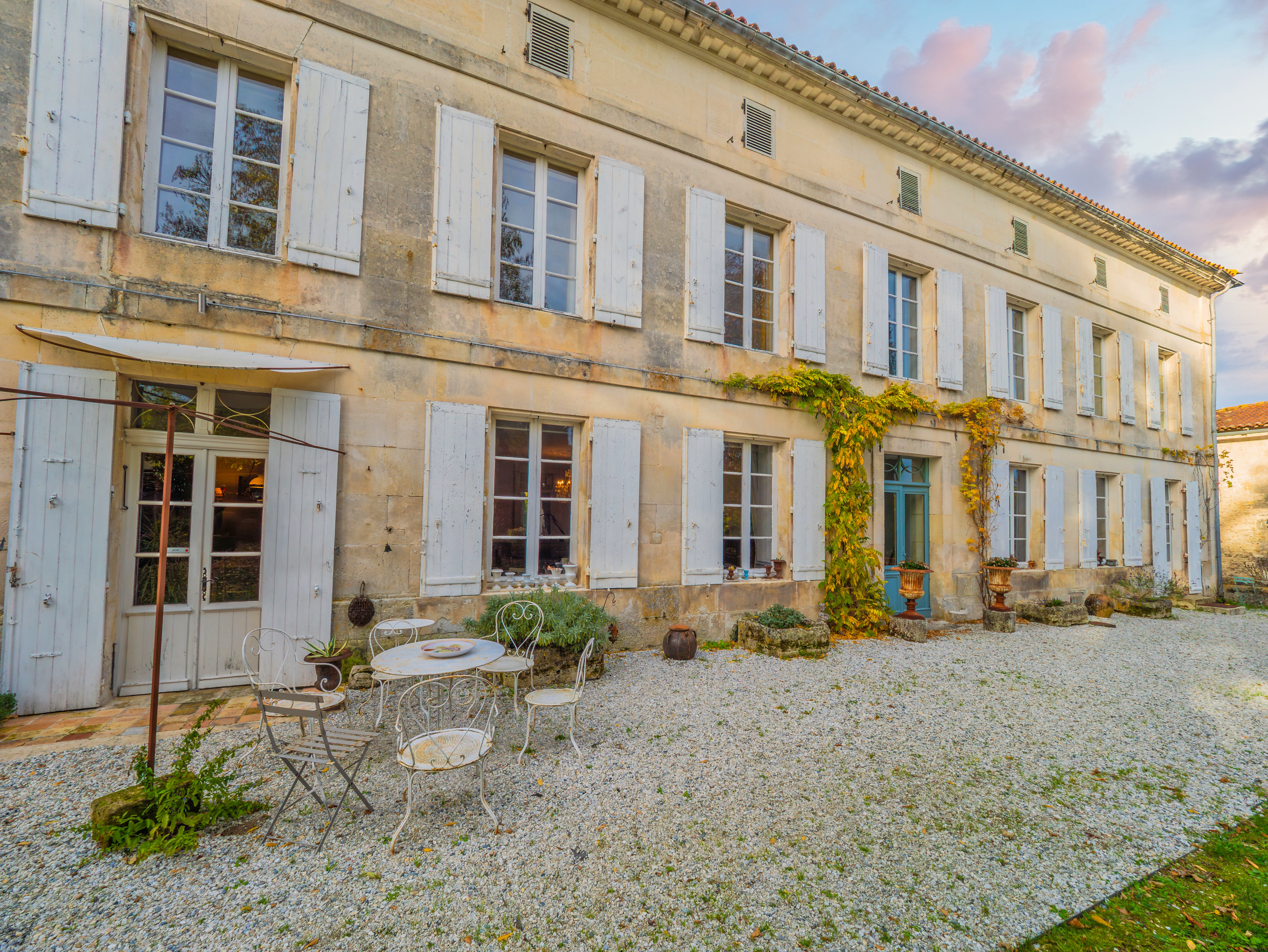 French property for sale in Archiac, Charente-Maritime - €990,000 - photo 