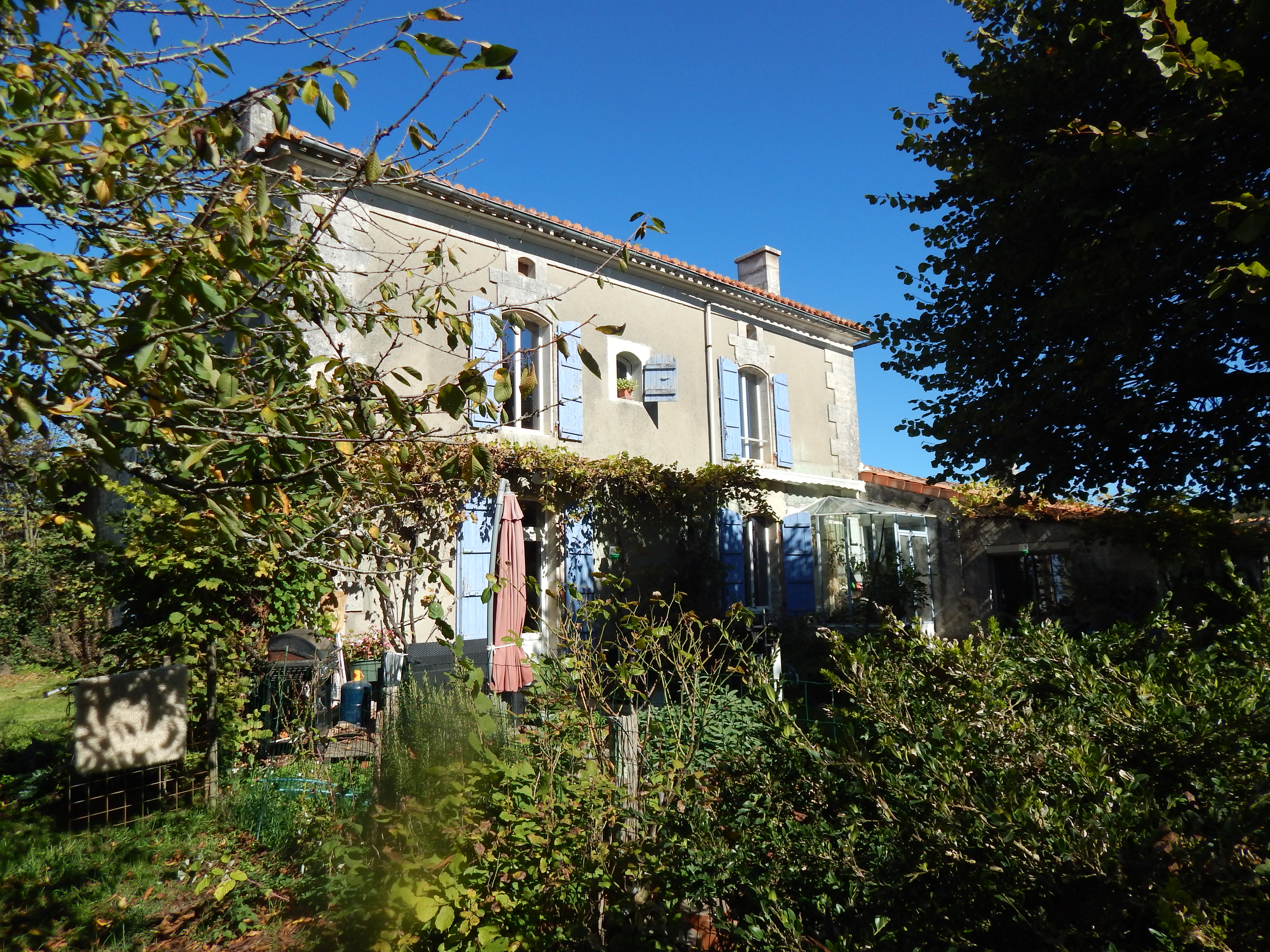 French property for sale in Ronsenac, Charente - €605,000 - photo 